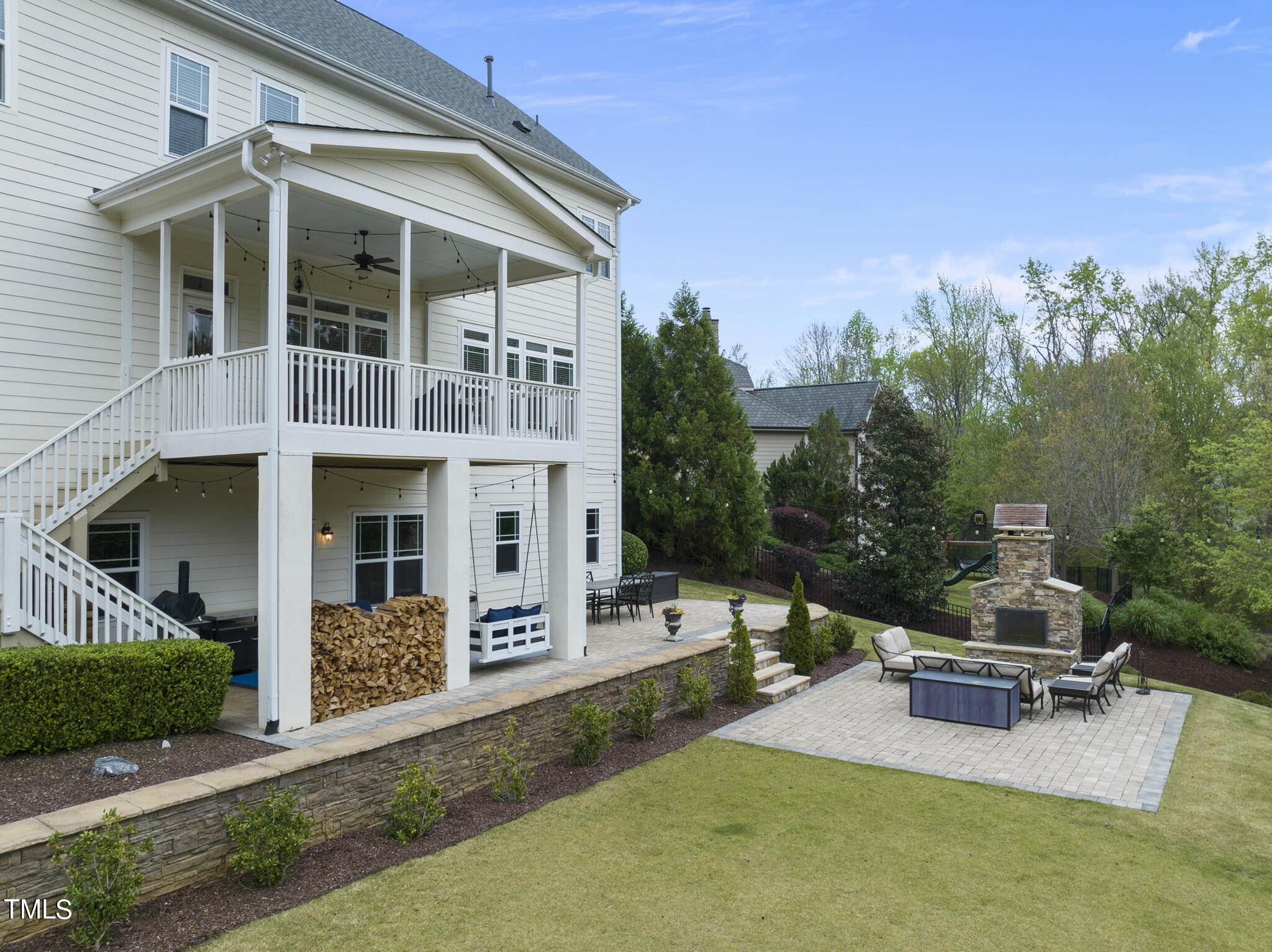 5320 Pomfret Point