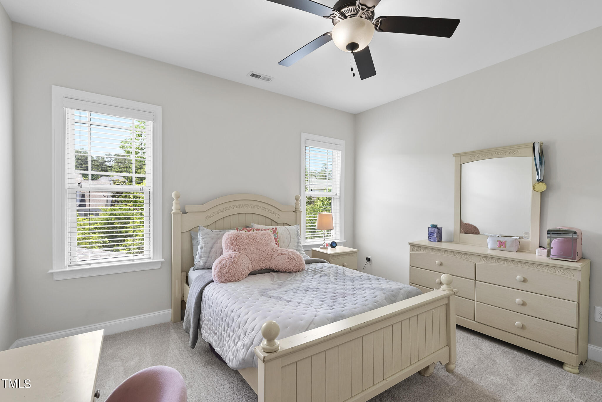 5320 Pomfret Point