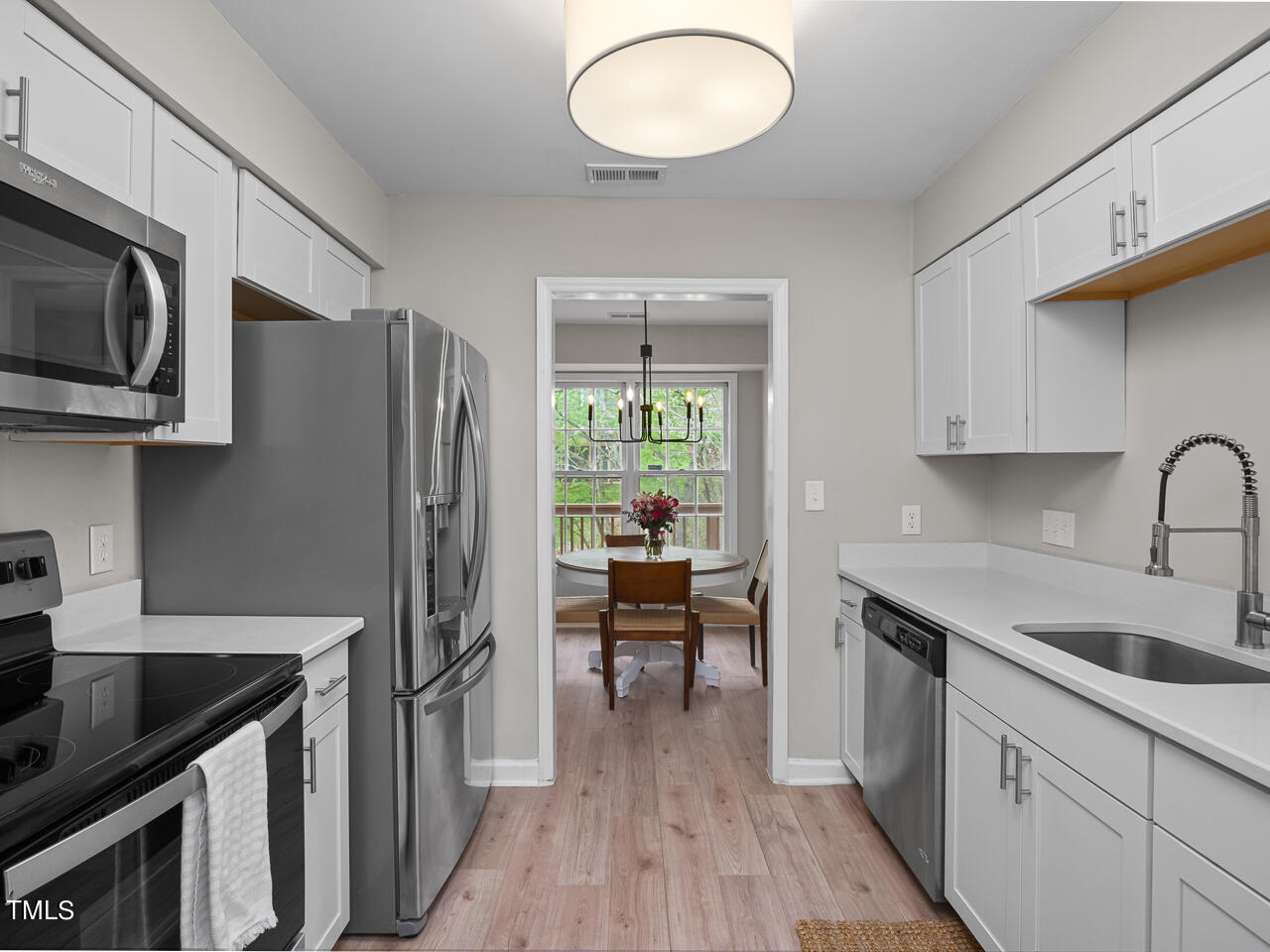 113 Long Shadow Place