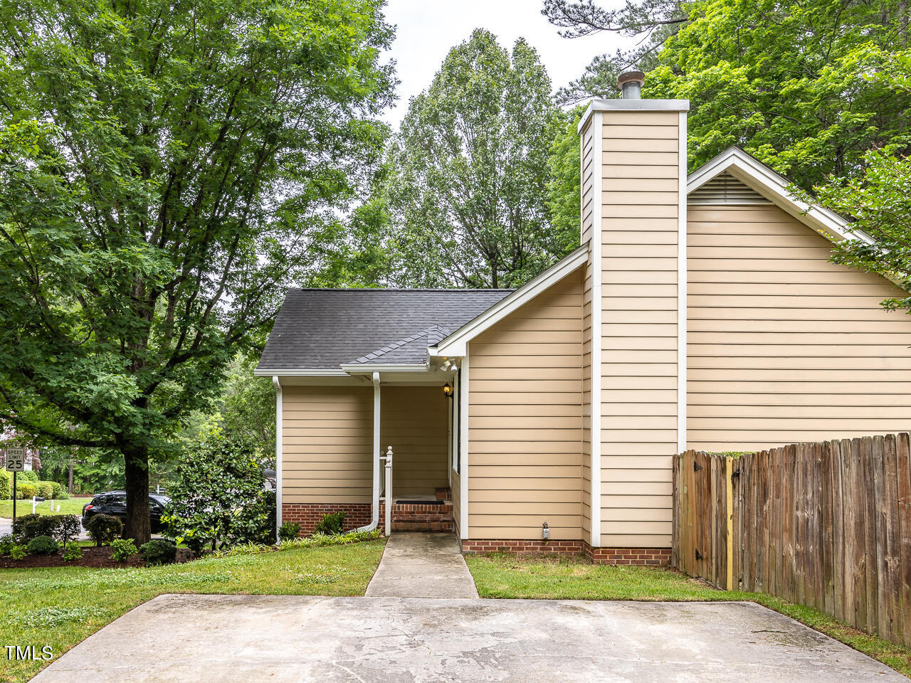 119 Rock Pointe Lane