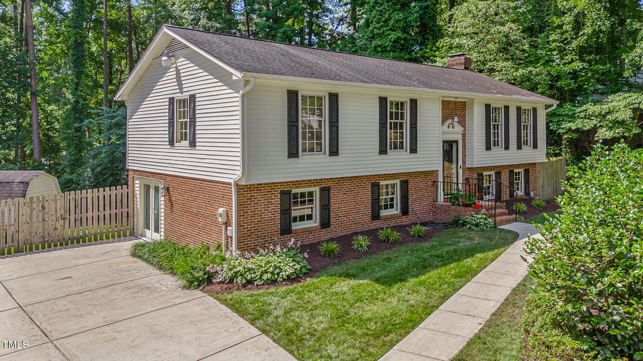 1037 Sturdivant Drive