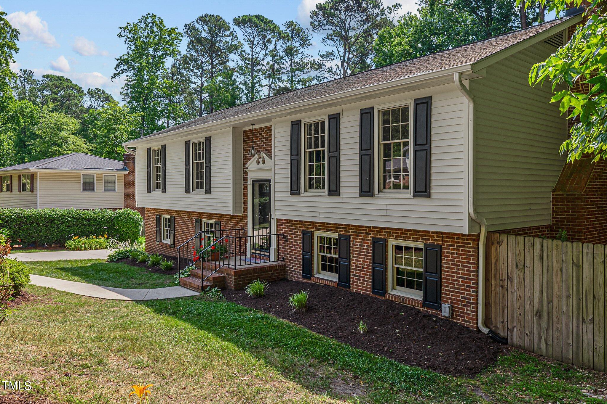 1037 Sturdivant Drive