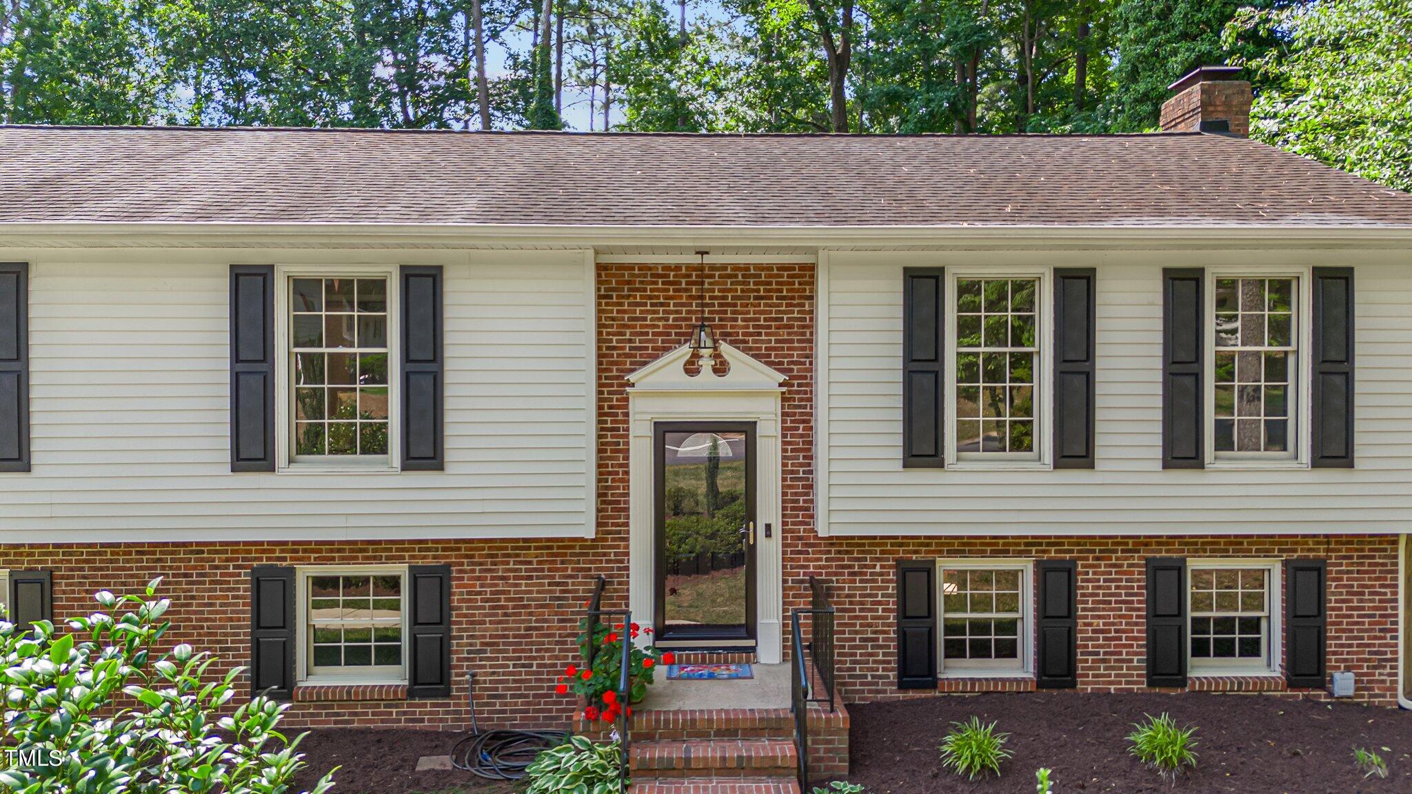 1037 Sturdivant Drive