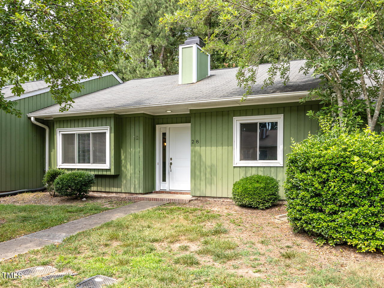 28 Sunflower Court