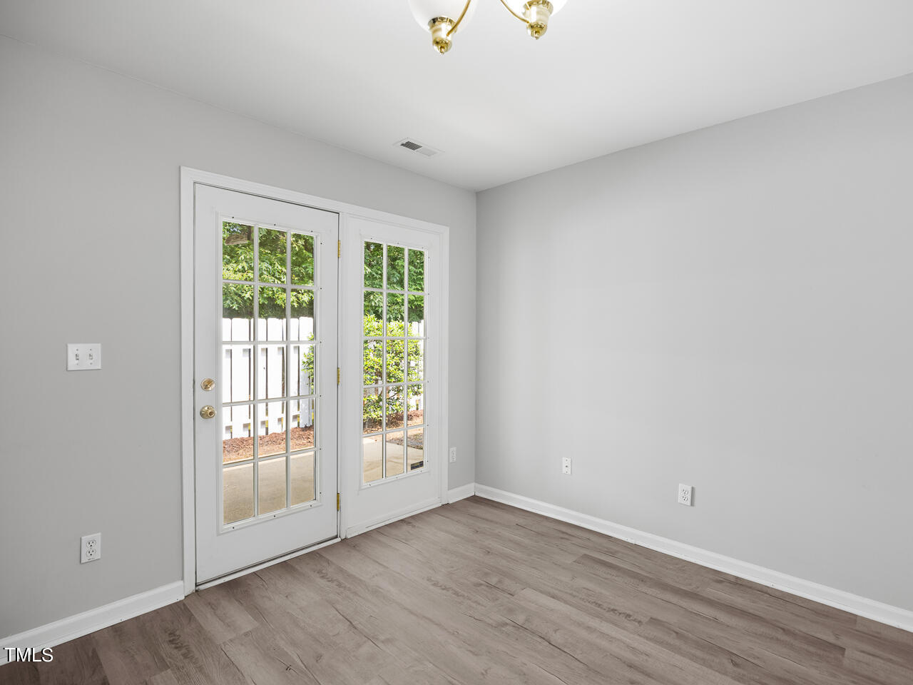 28 Sunflower Court