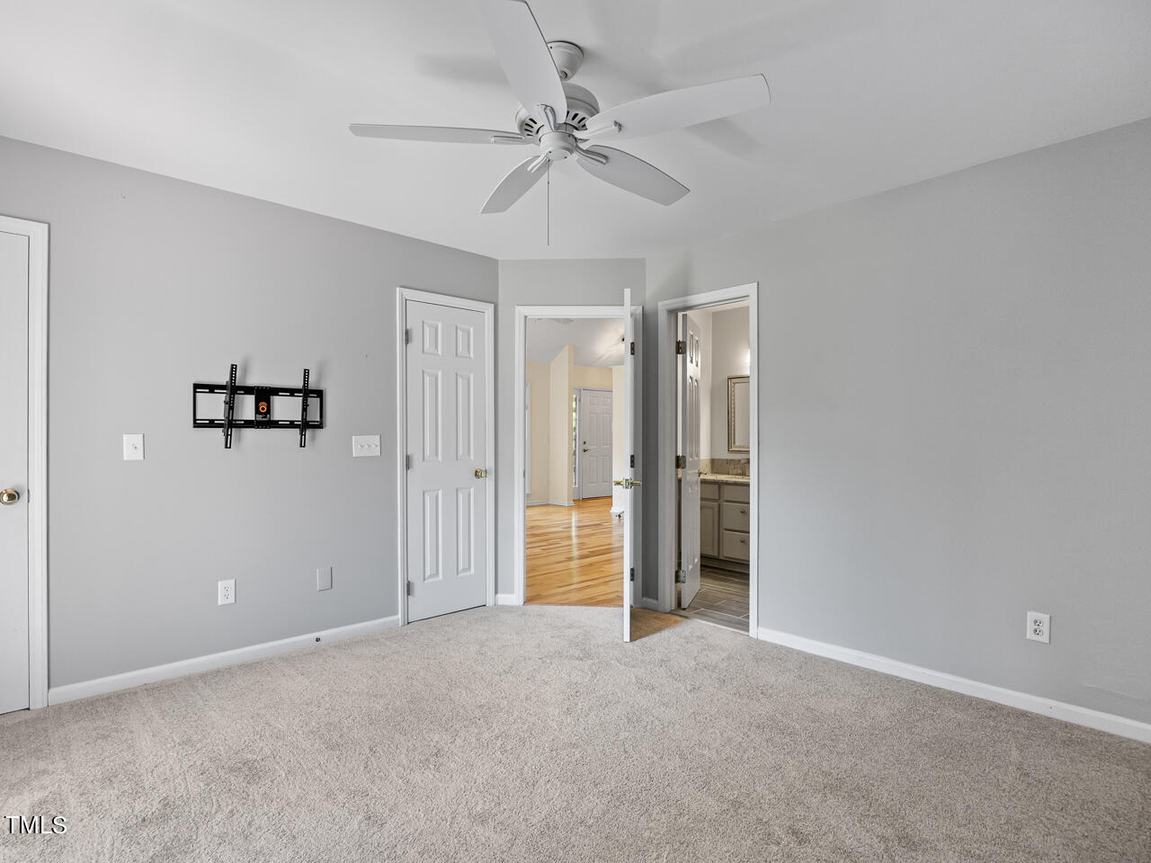 5108 Hogans Way
