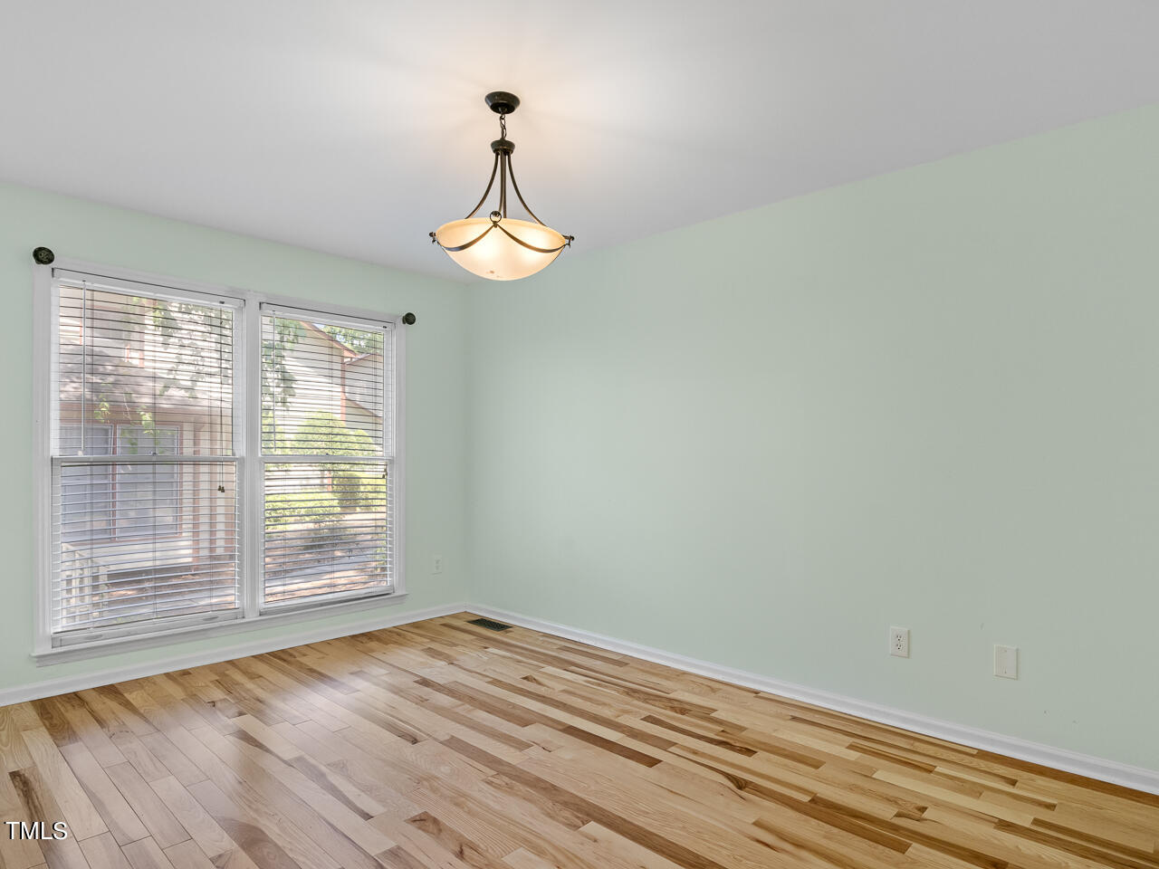 5108 Hogans Way