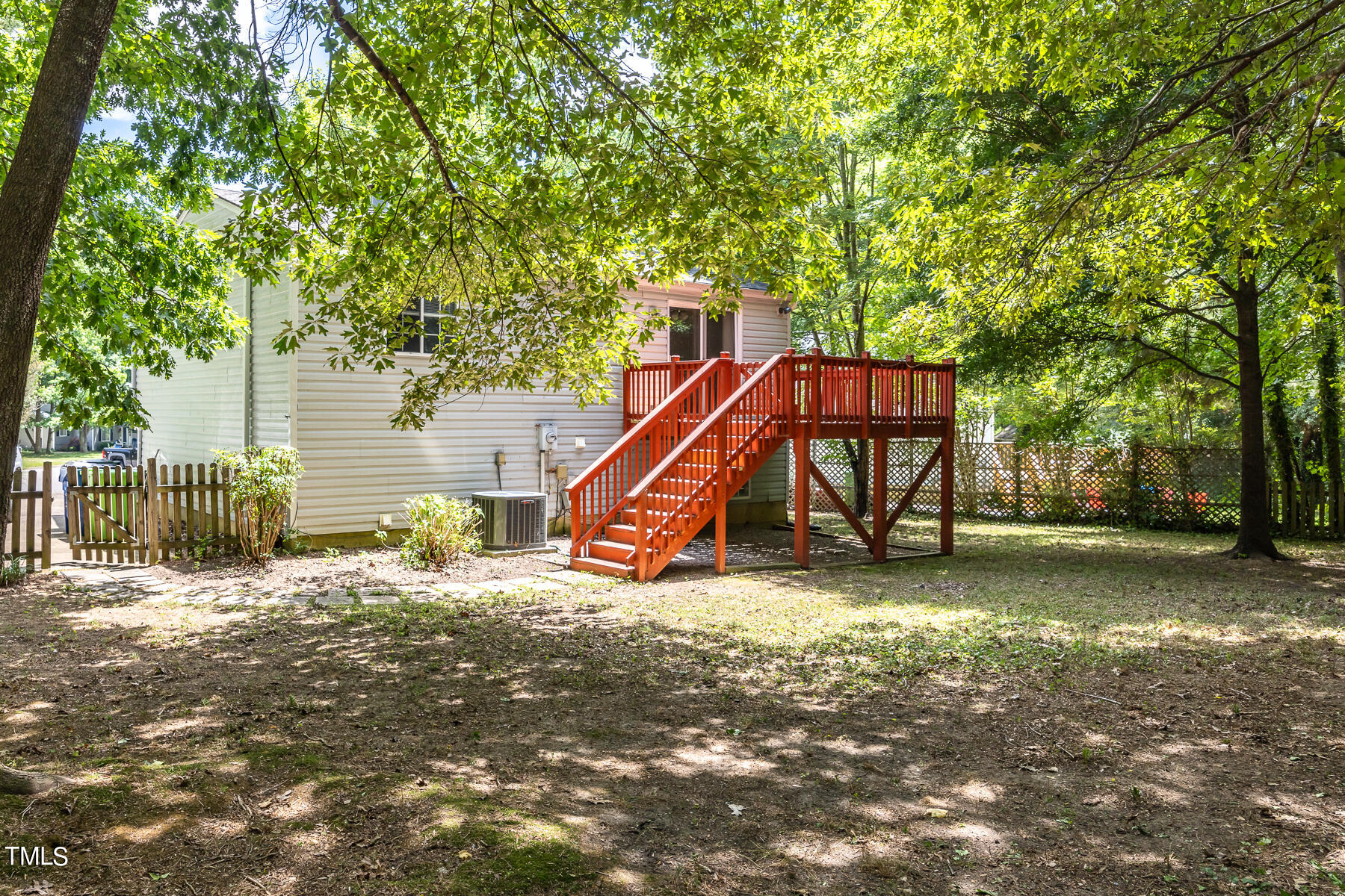 525 Drolmond Drive