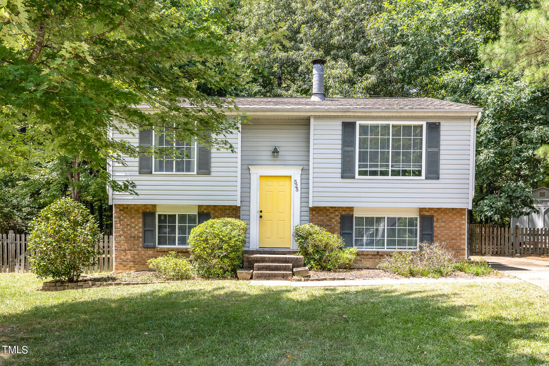 525 Drolmond Drive
