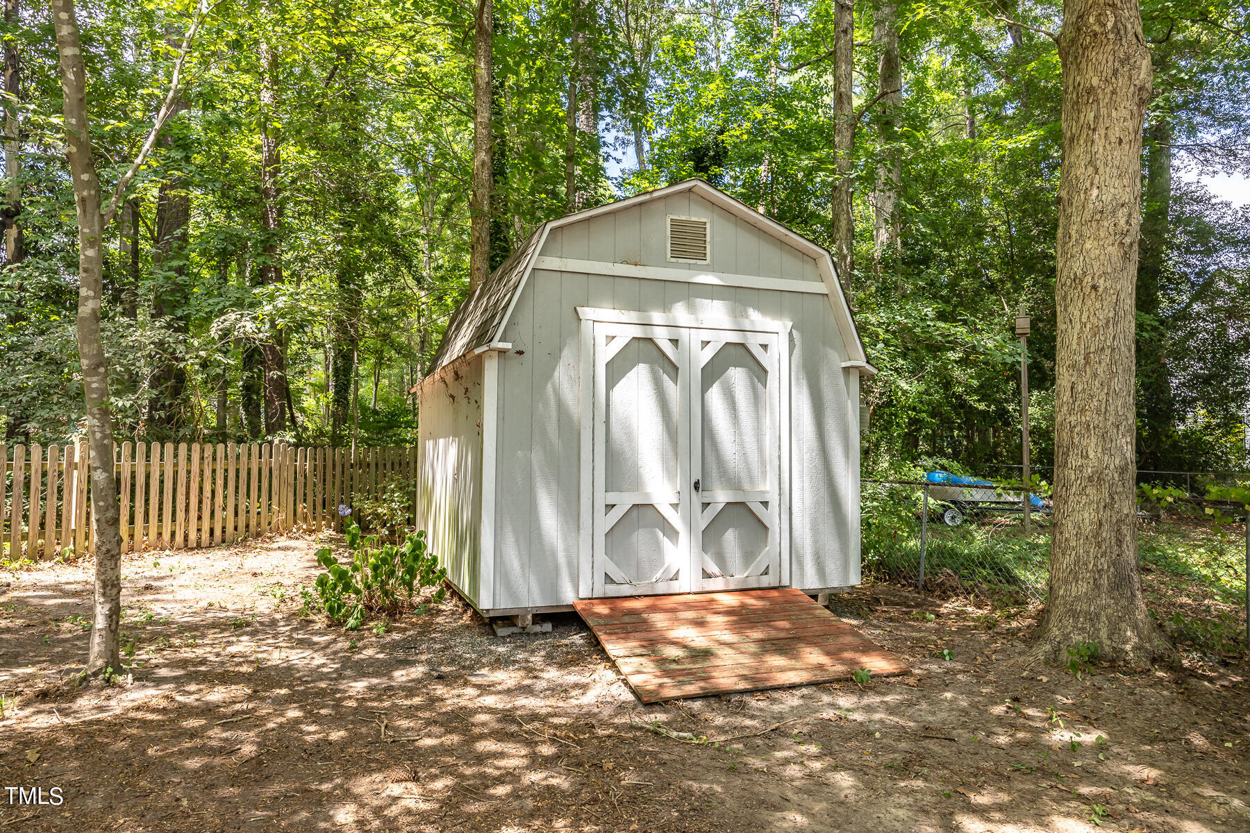 525 Drolmond Drive