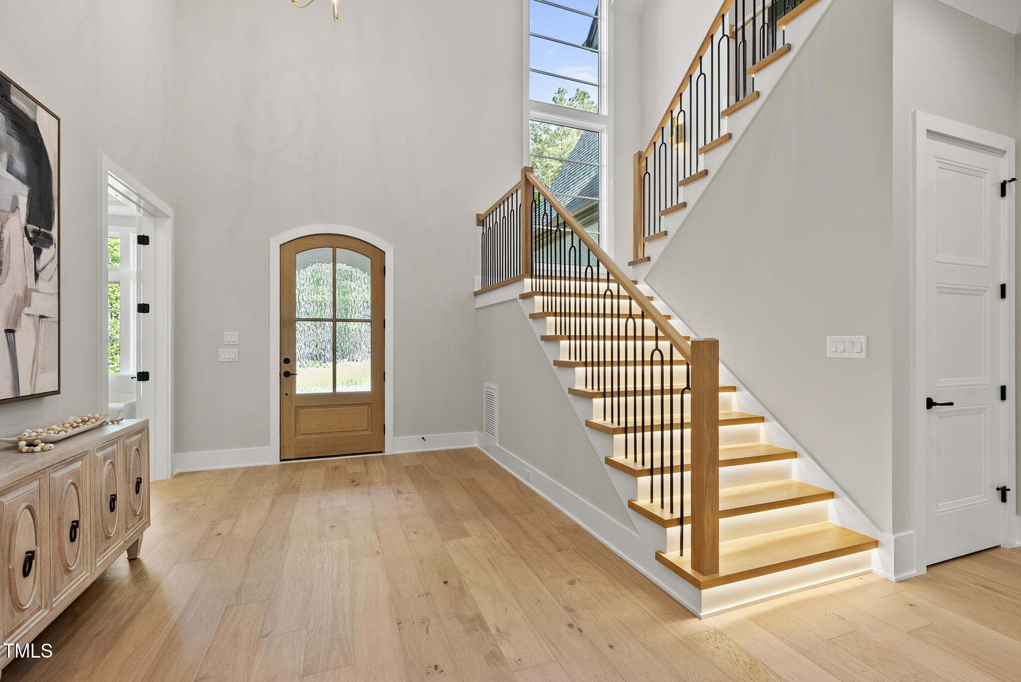 7621 Falls Creek Lane