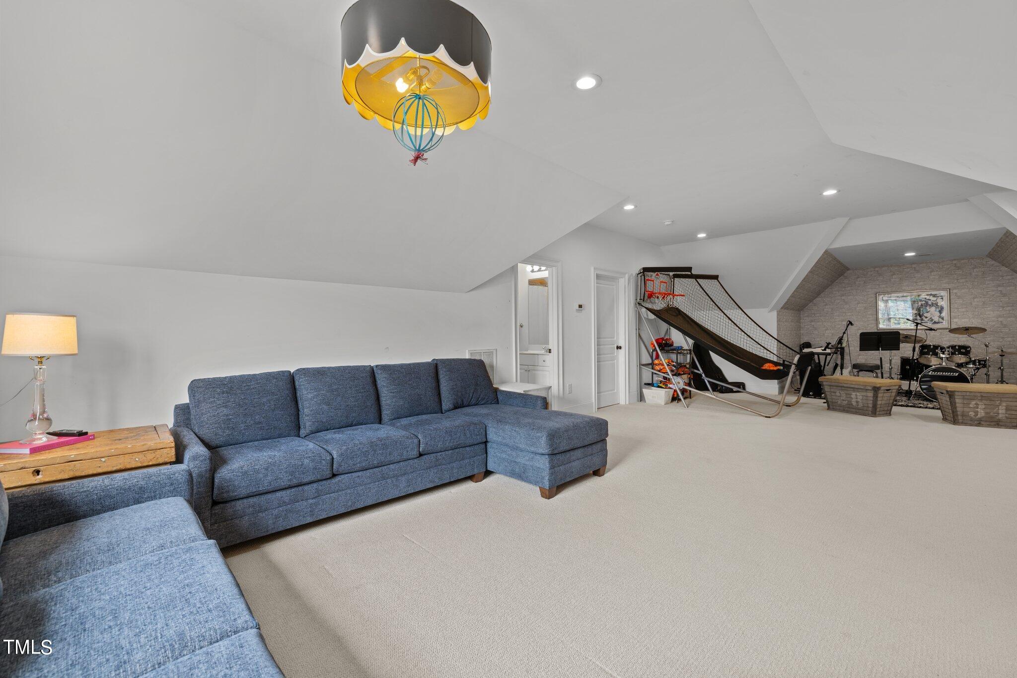 1829 Ridge Road