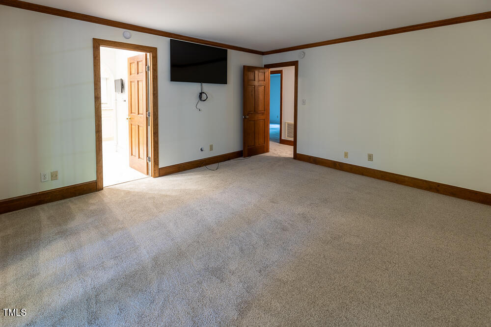 6113 Gainsborough Drive
