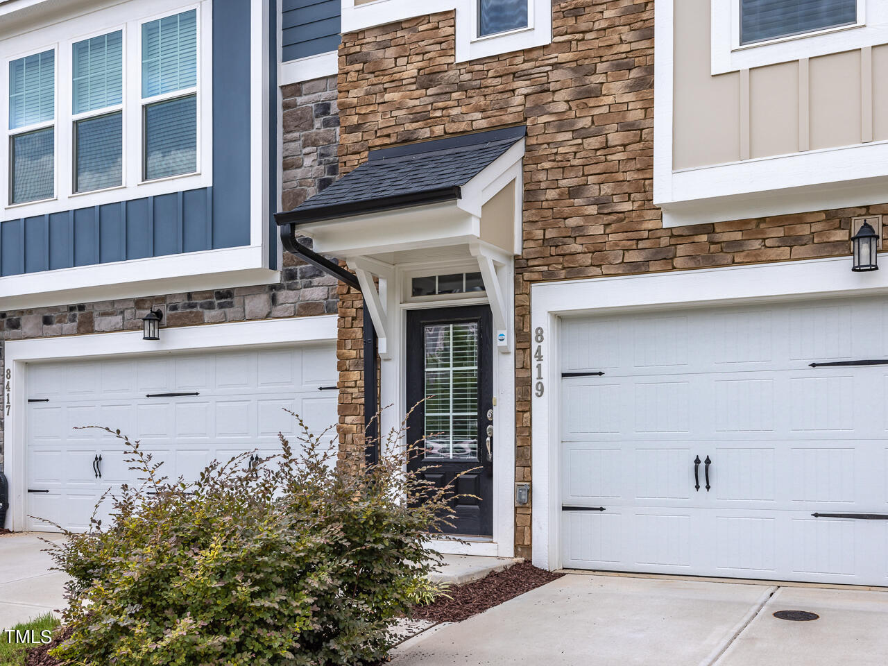 8419 Garnet Rose Lane