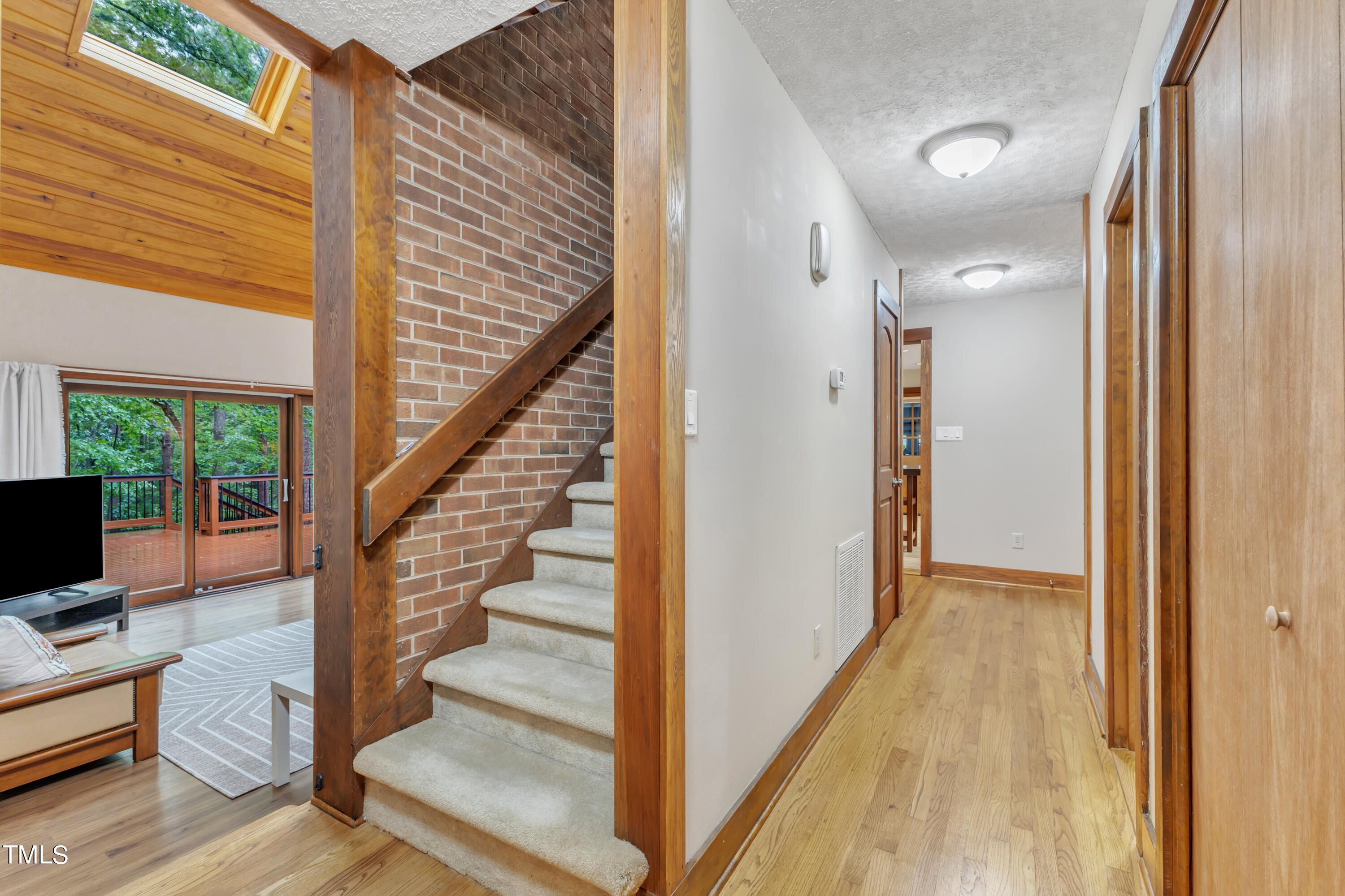 201 Erskine Court