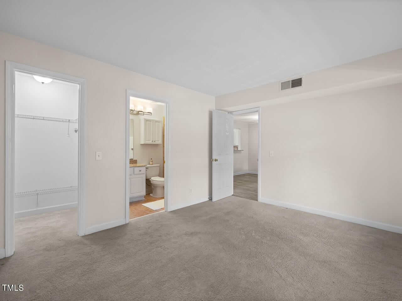 1121 Parkridge Lane # 307
