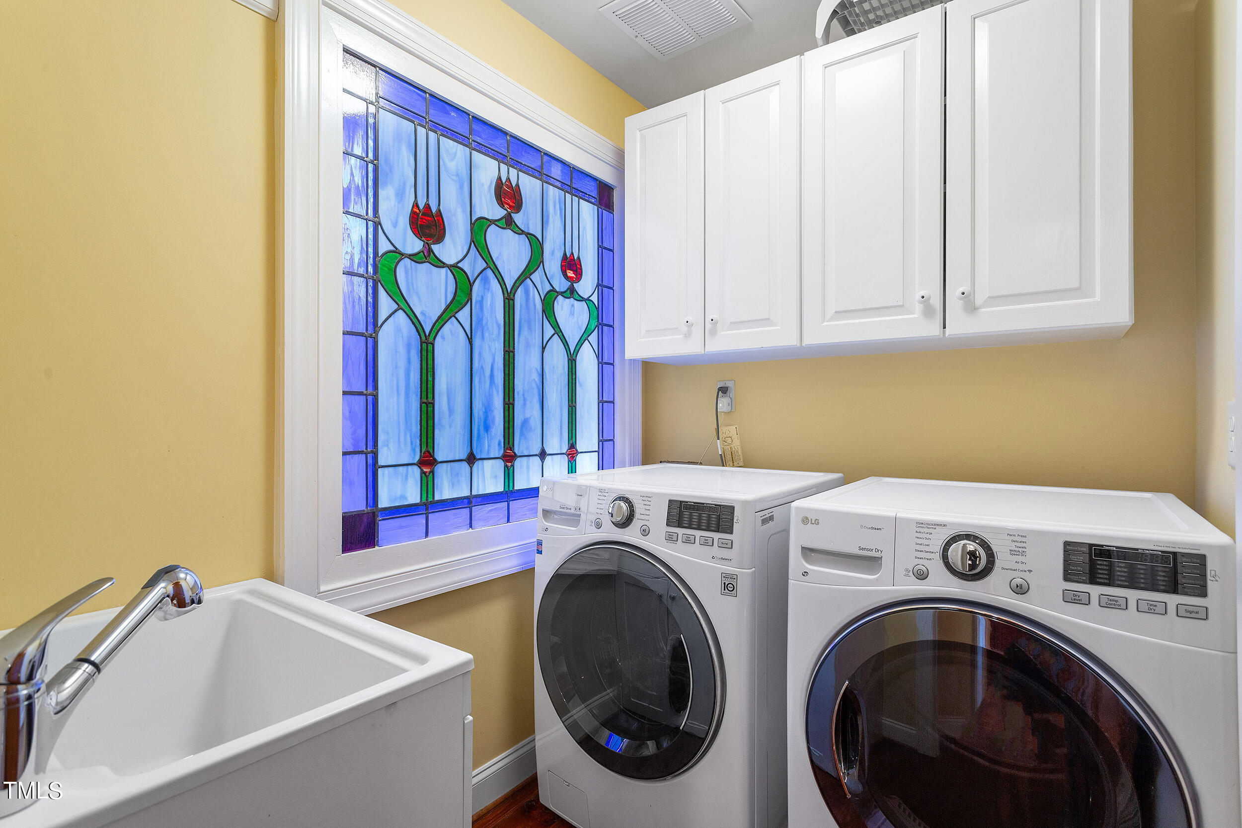 8916 Lindenshire Road