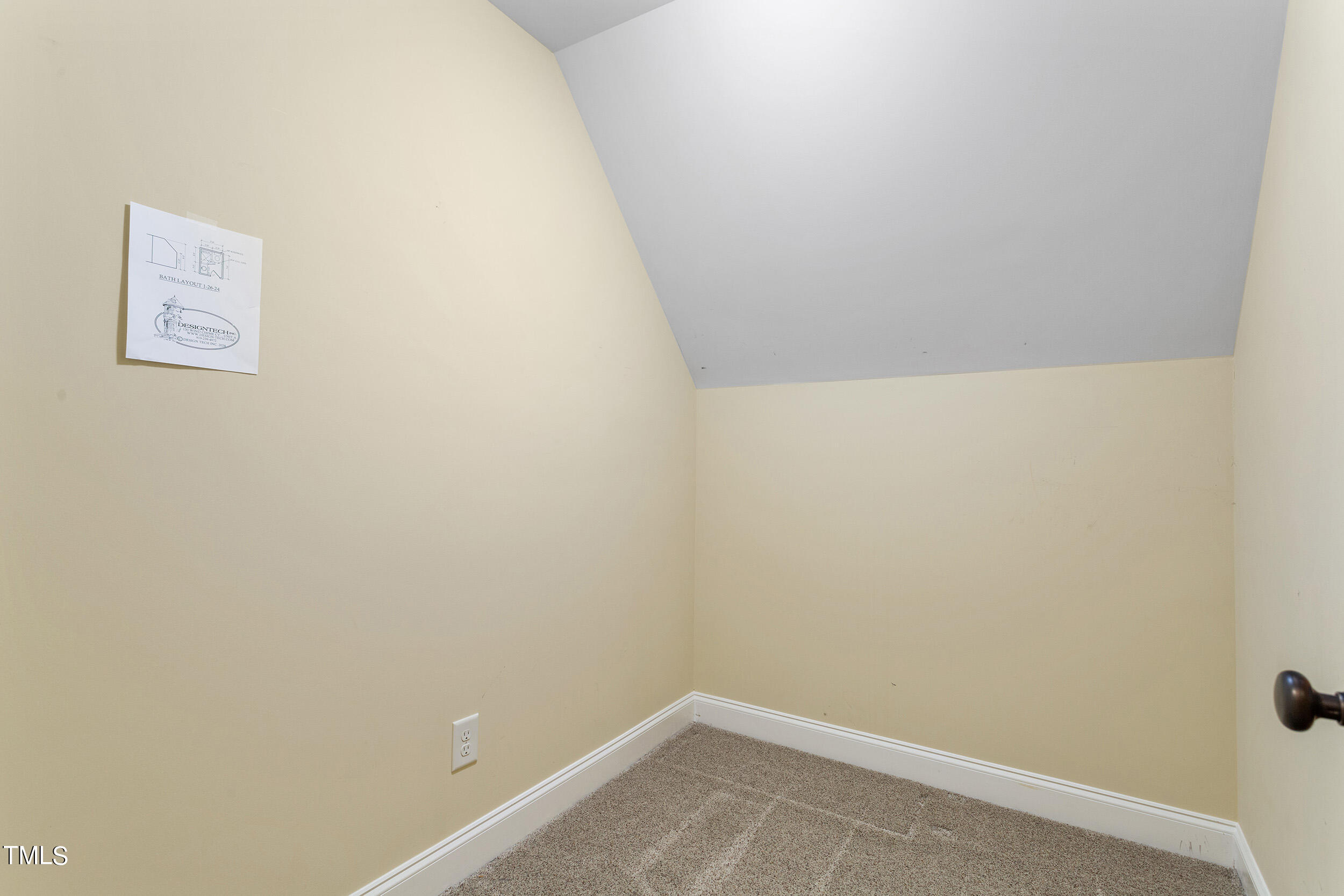 8916 Lindenshire Road