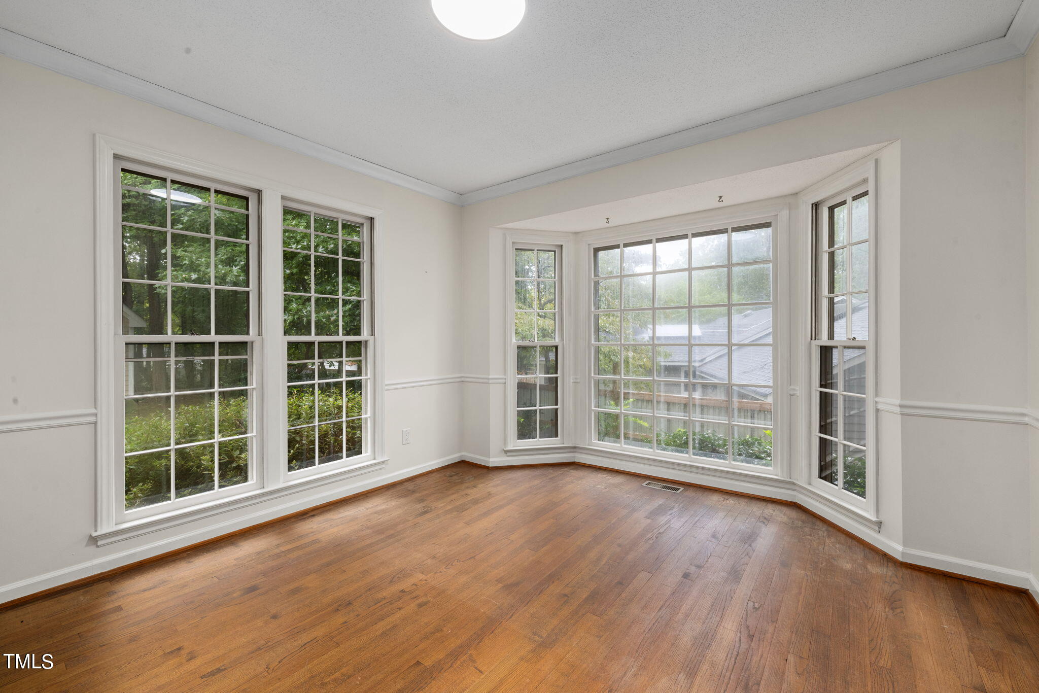 1112 Ashford Lane