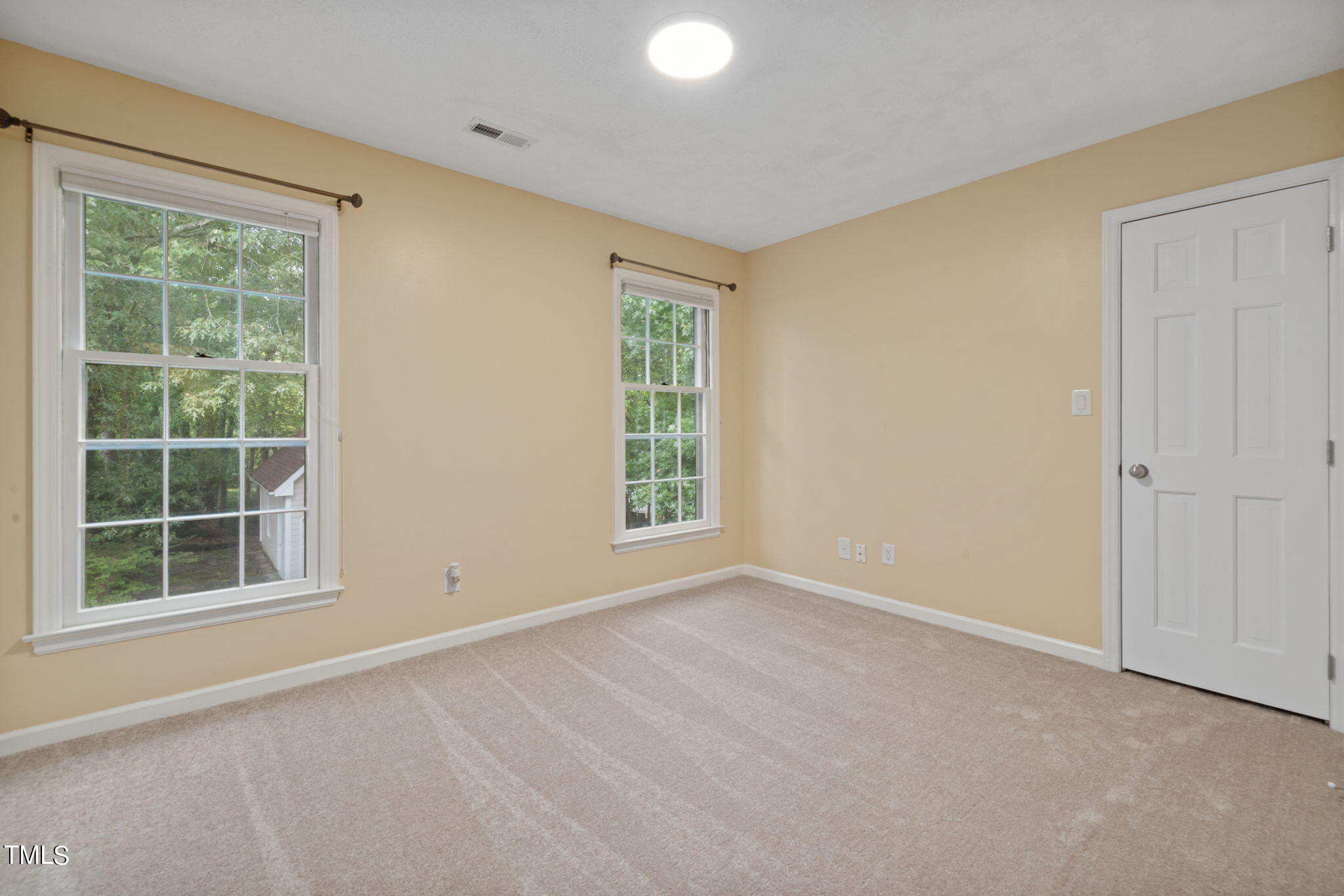 1112 Ashford Lane