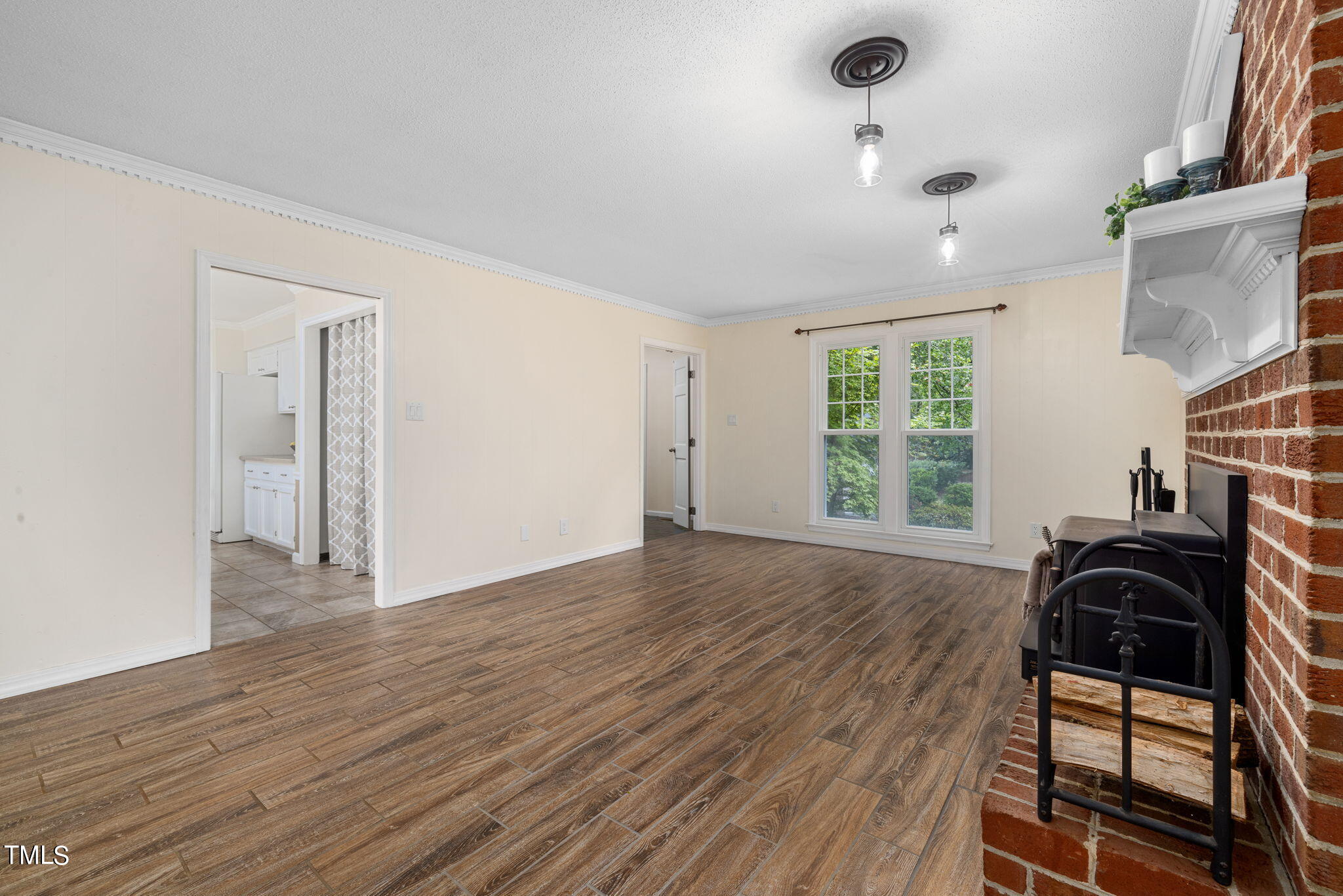 1112 Ashford Lane