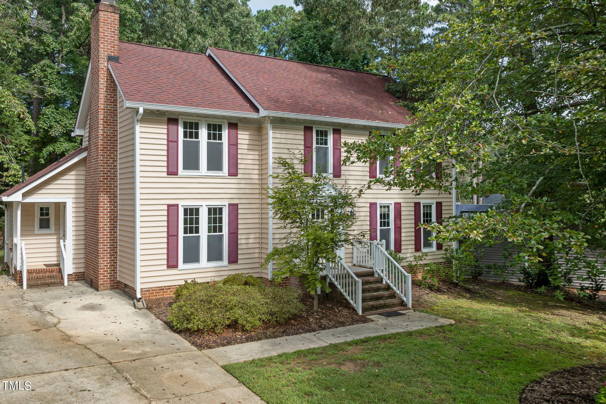 1112 Ashford Lane
