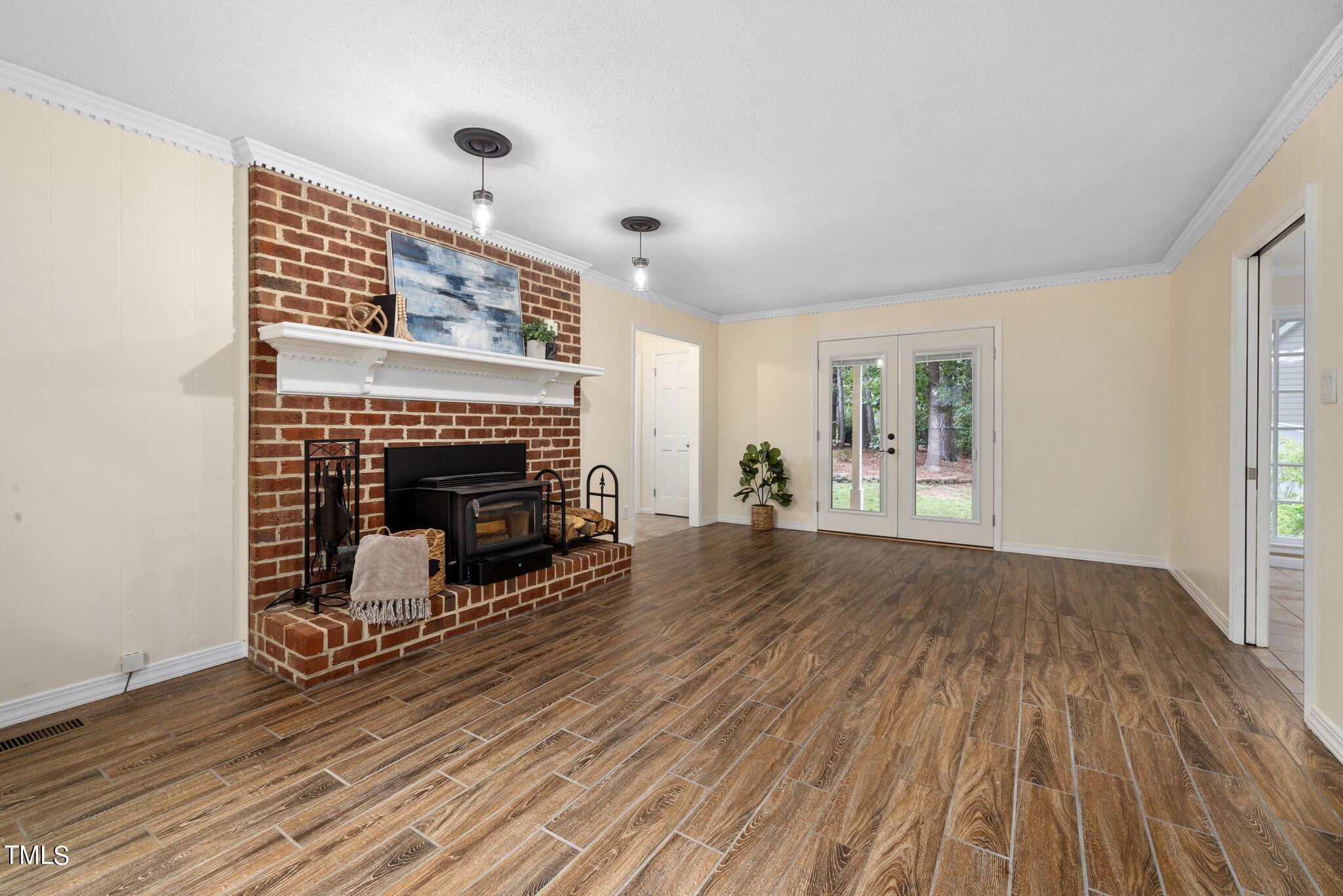 1112 Ashford Lane
