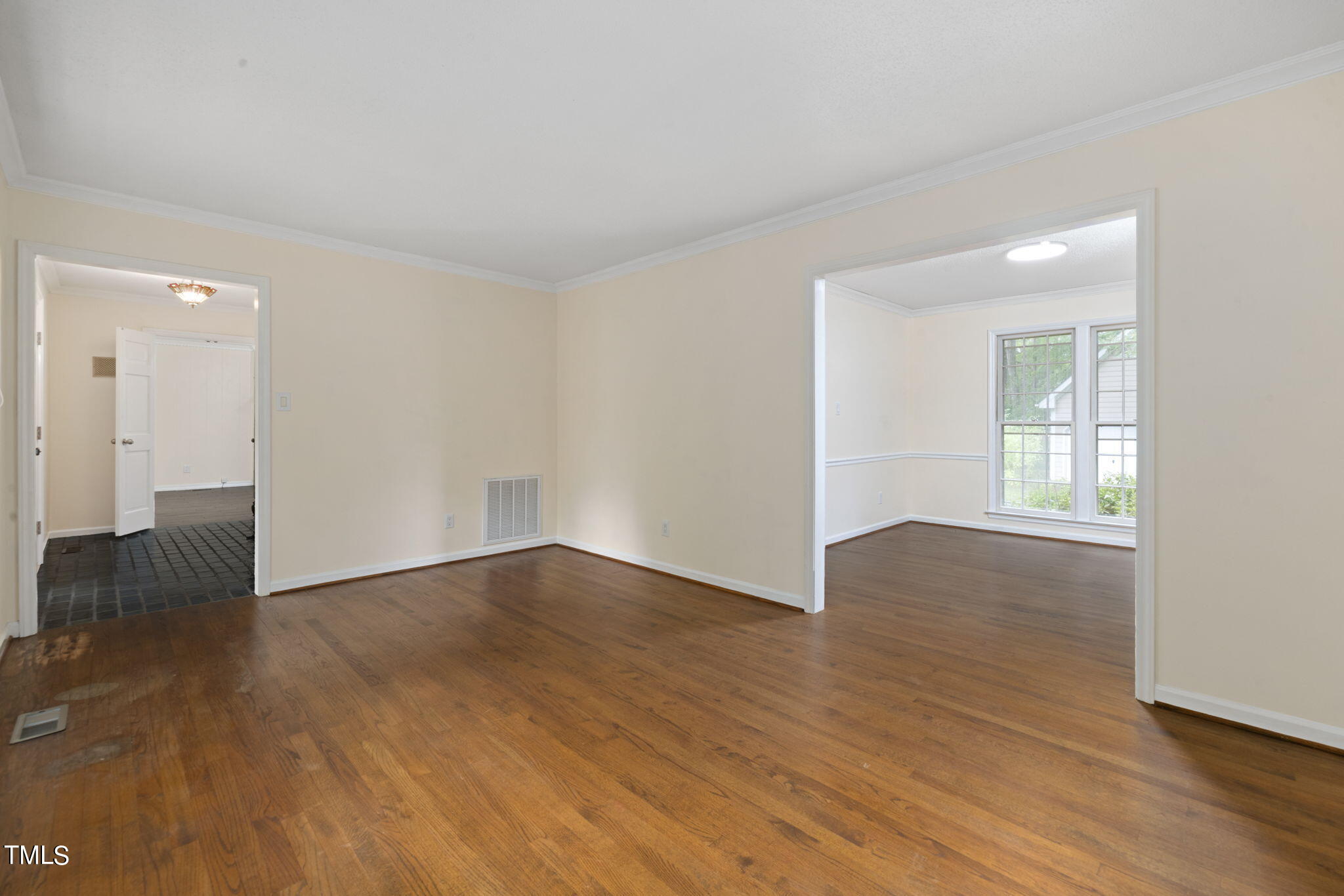 1112 Ashford Lane