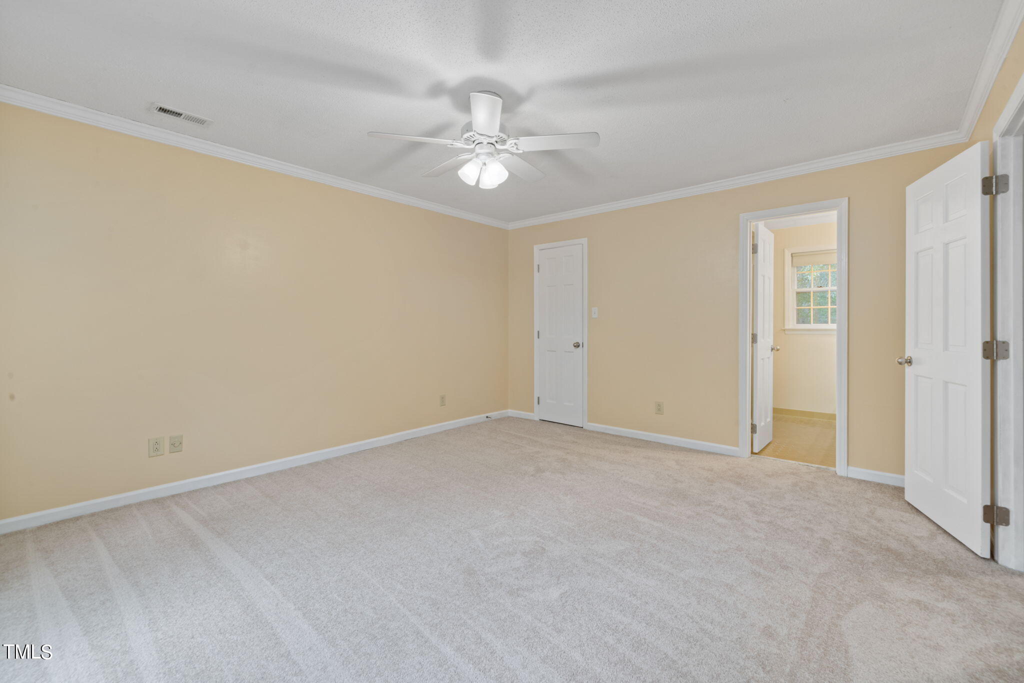 1112 Ashford Lane