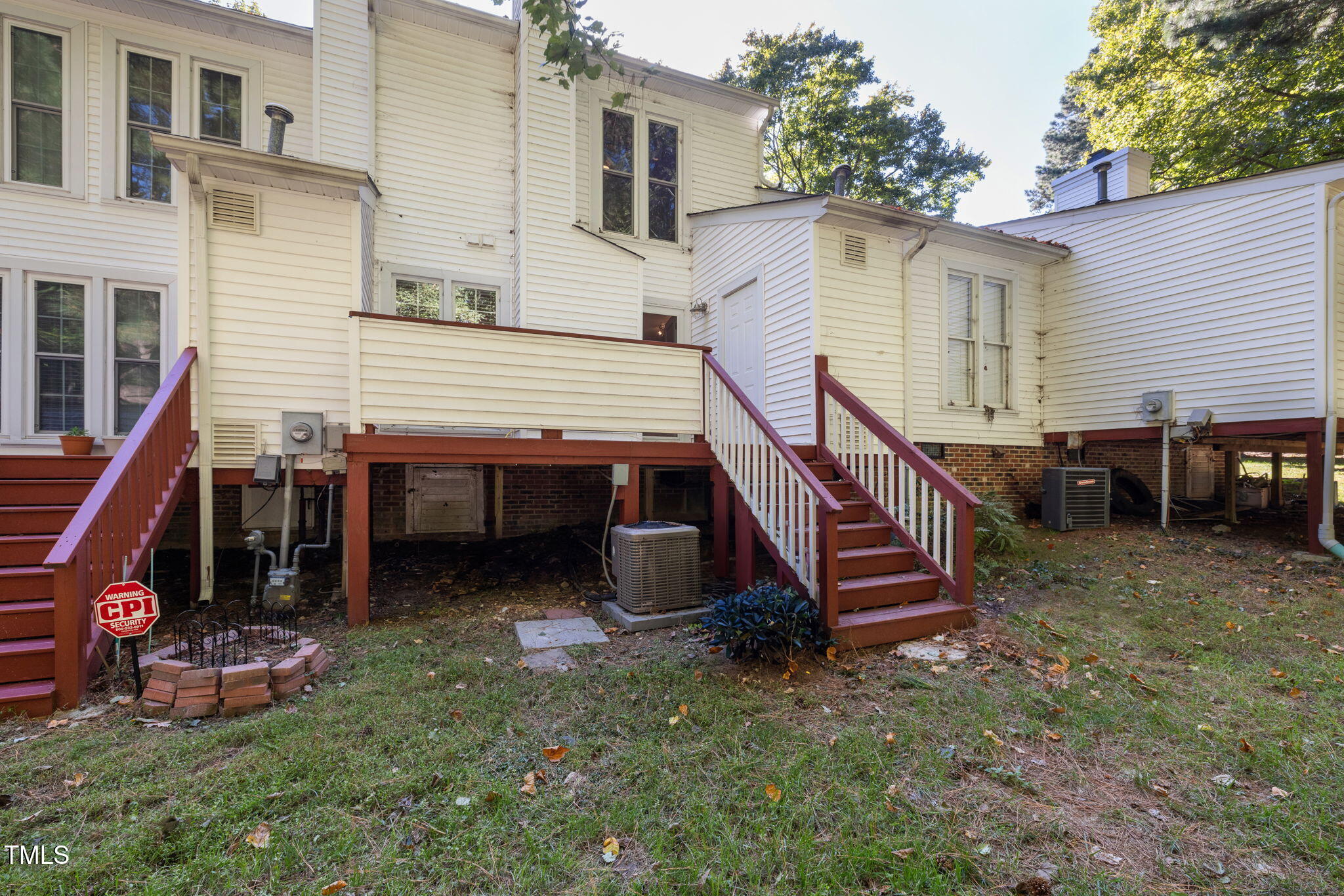135 Planetree Lane