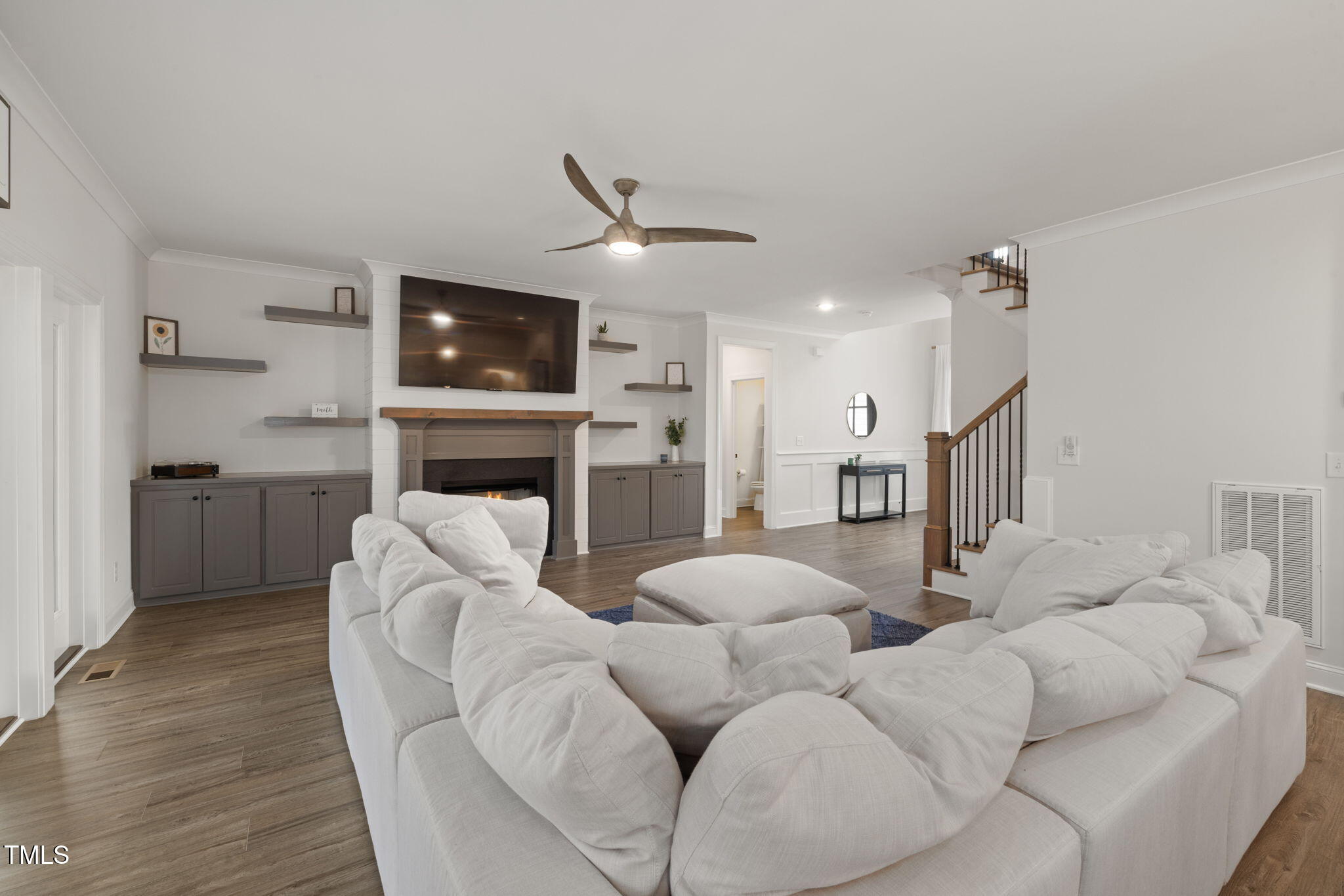 8909 Hopkins Knob Court