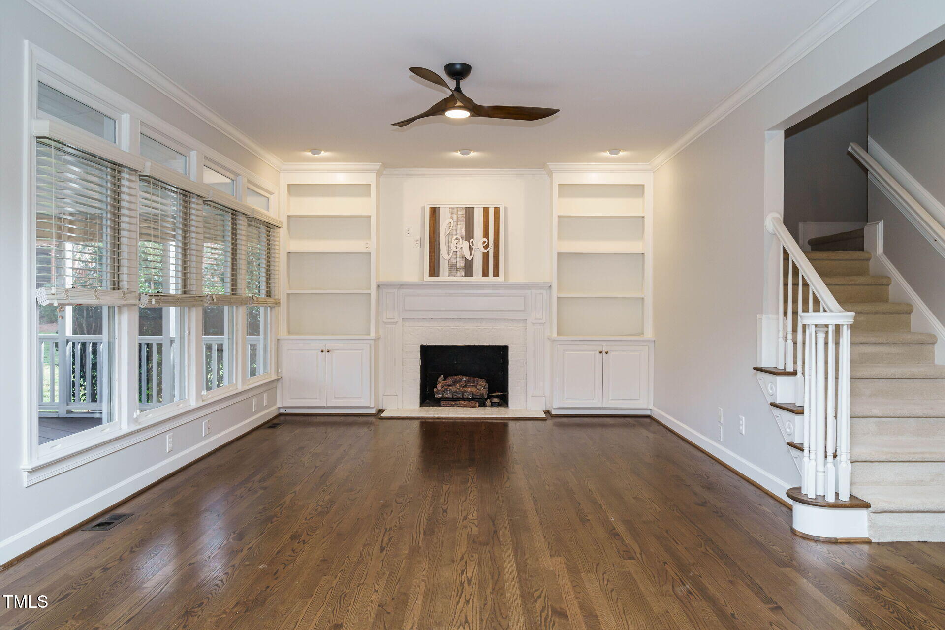 5508 Lake Edge Drive