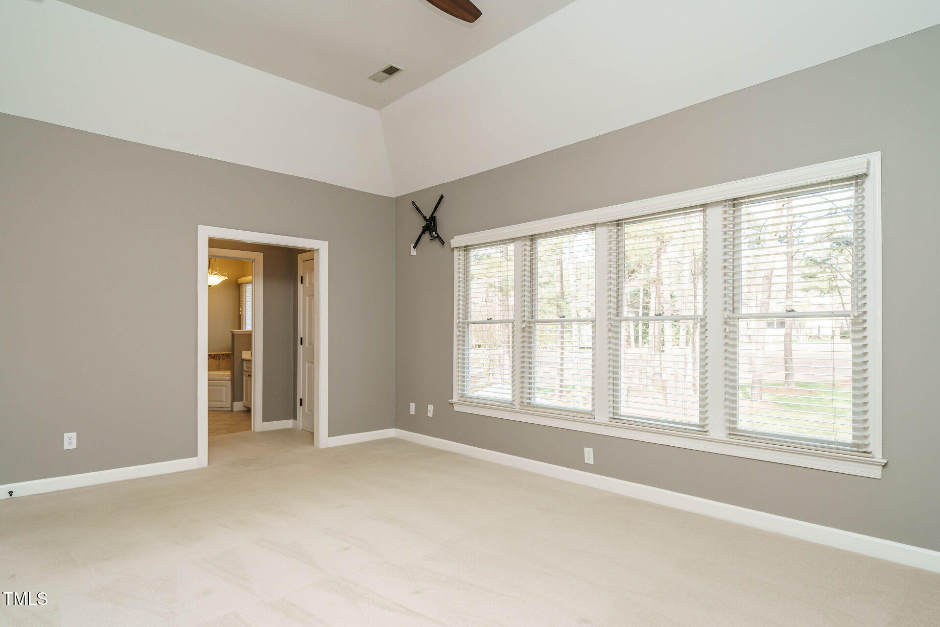 5508 Lake Edge Drive