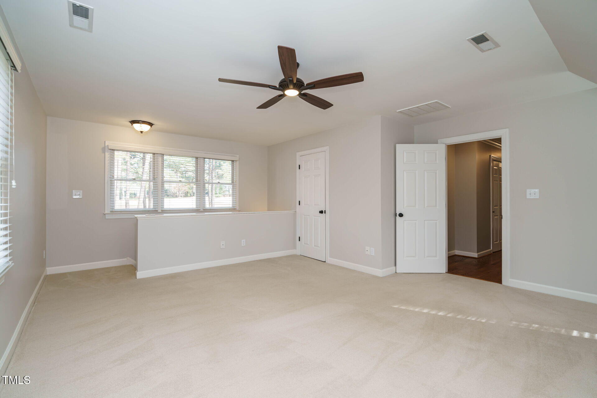 5508 Lake Edge Drive