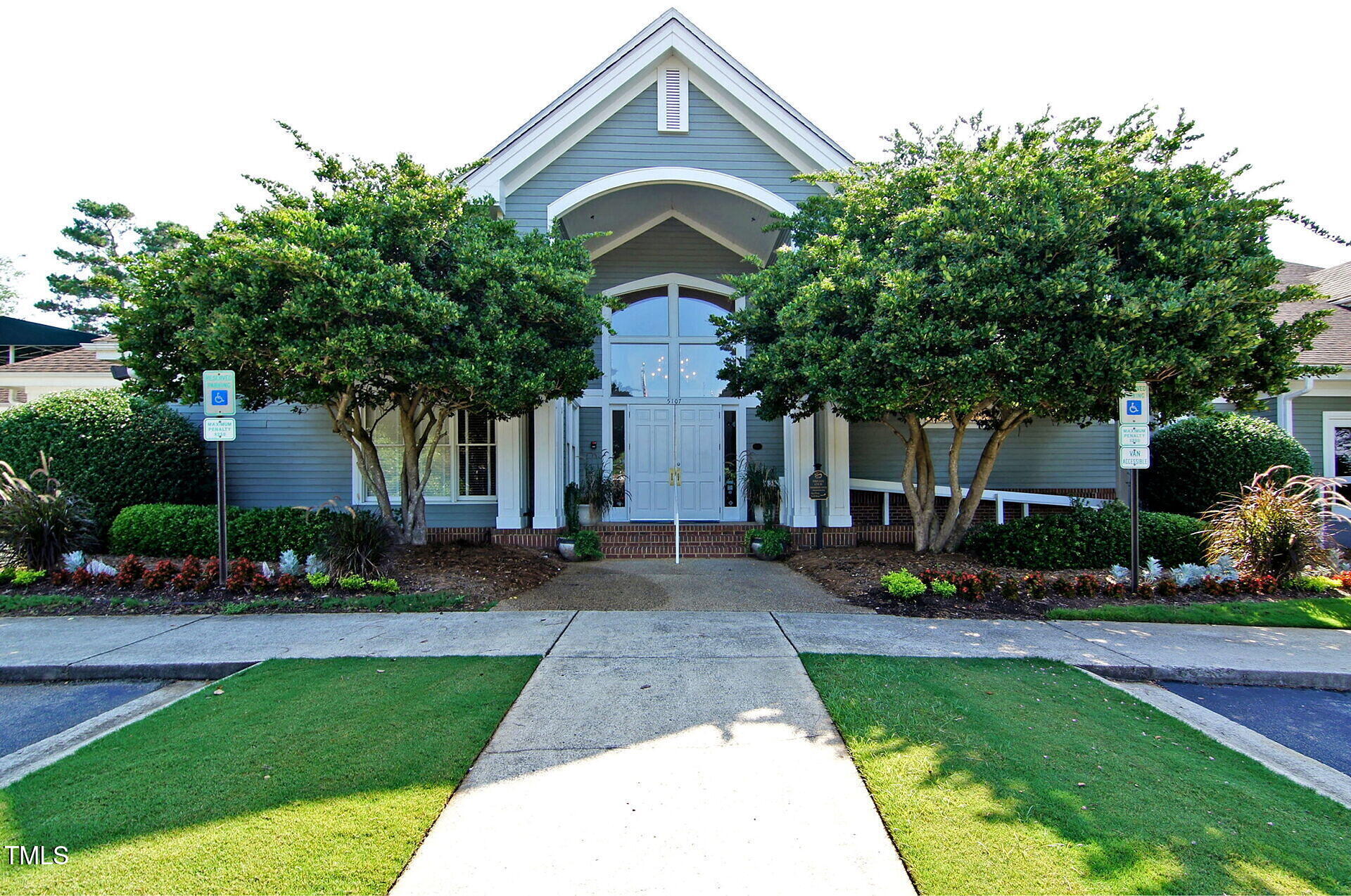 5508 Lake Edge Drive