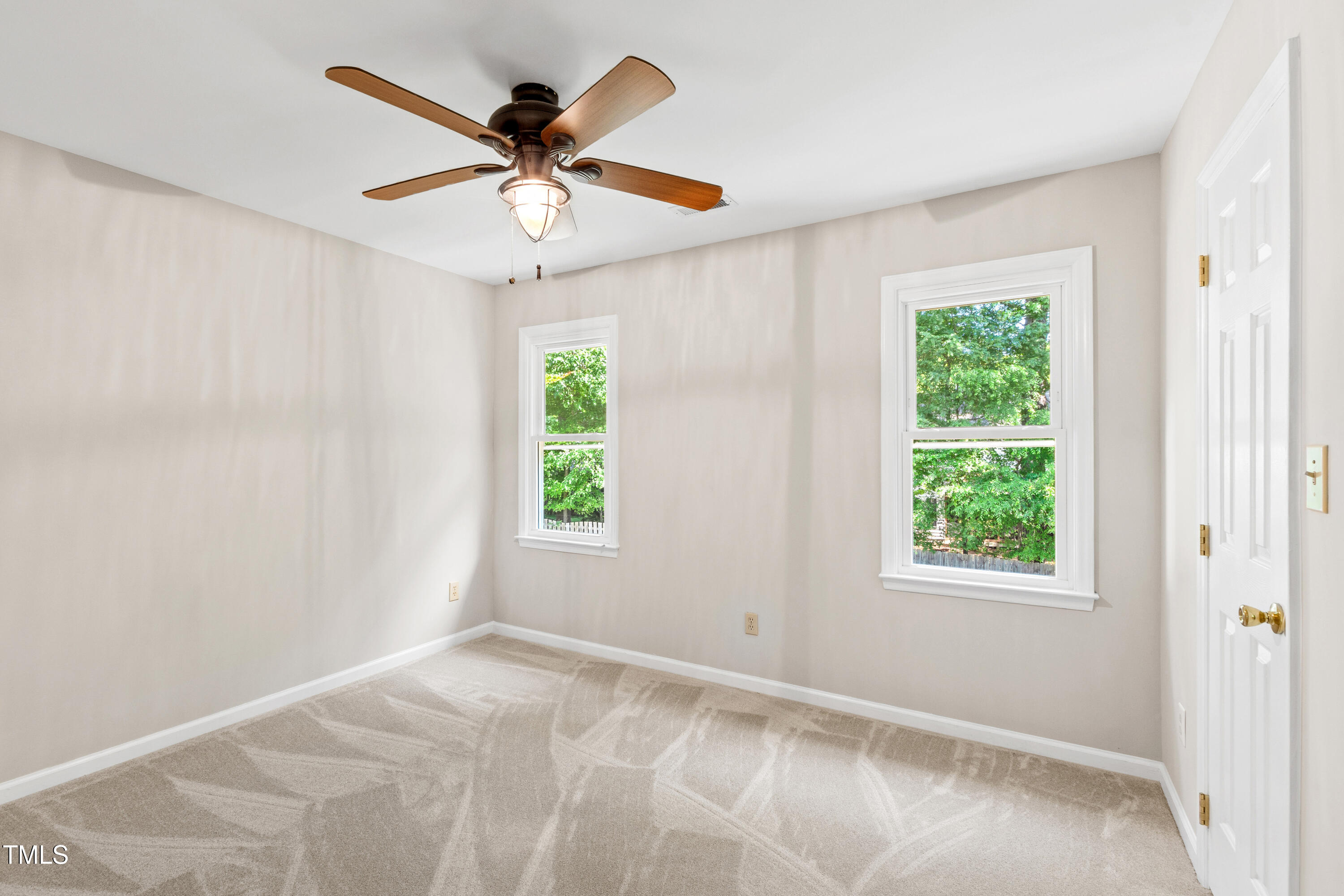 2 Great Oak Court