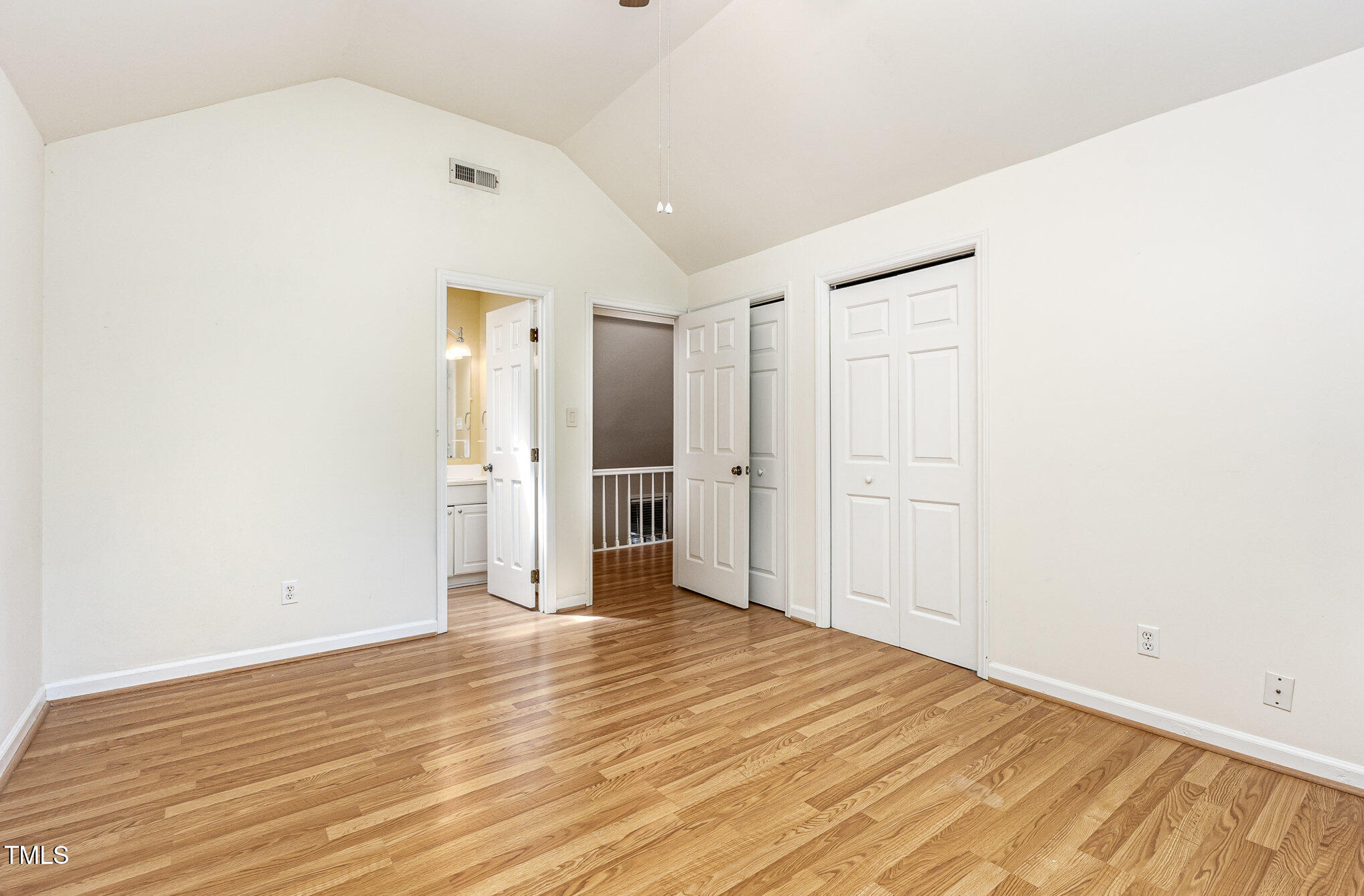1015 Boathouse Court