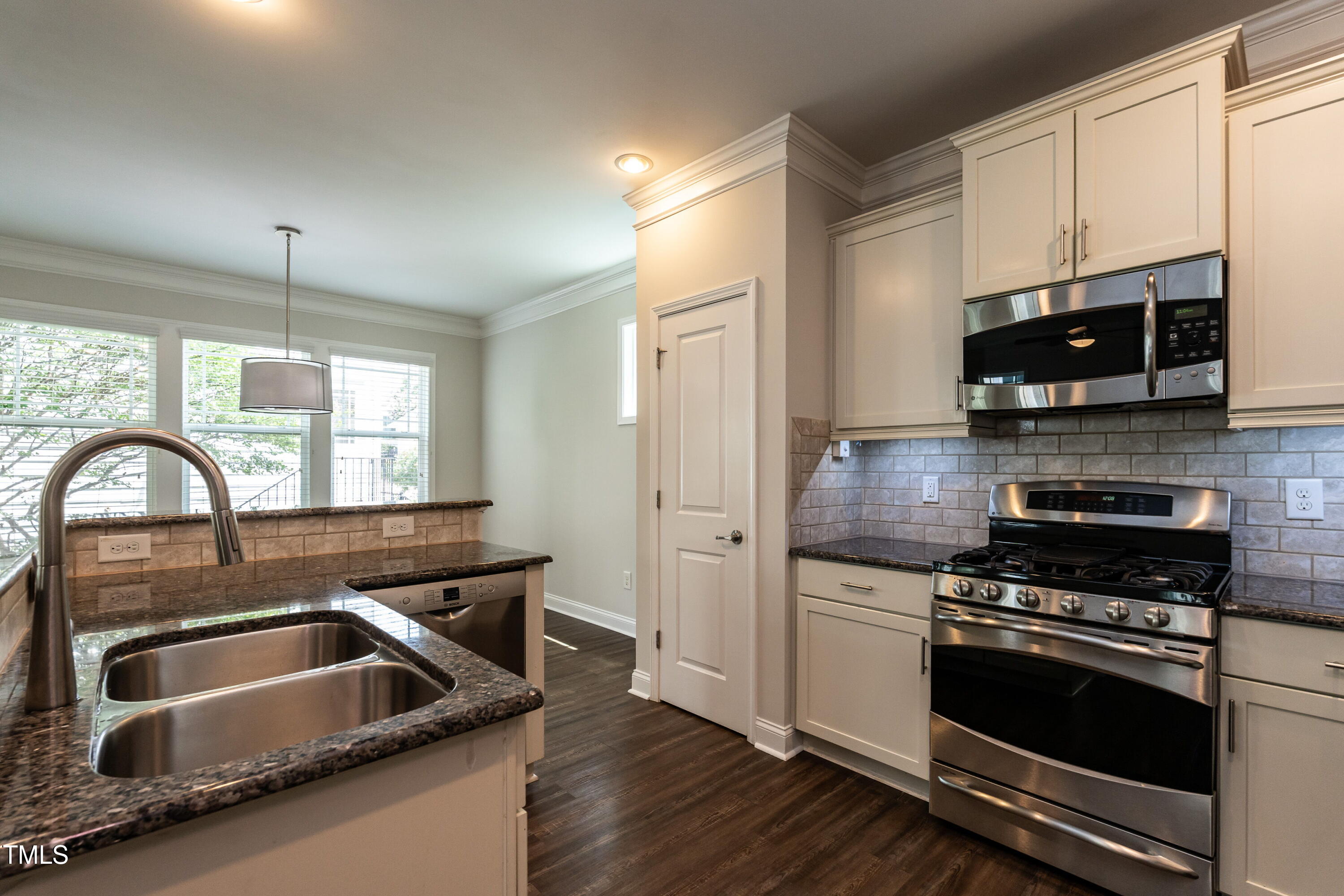 5638 Wade Park Boulevard