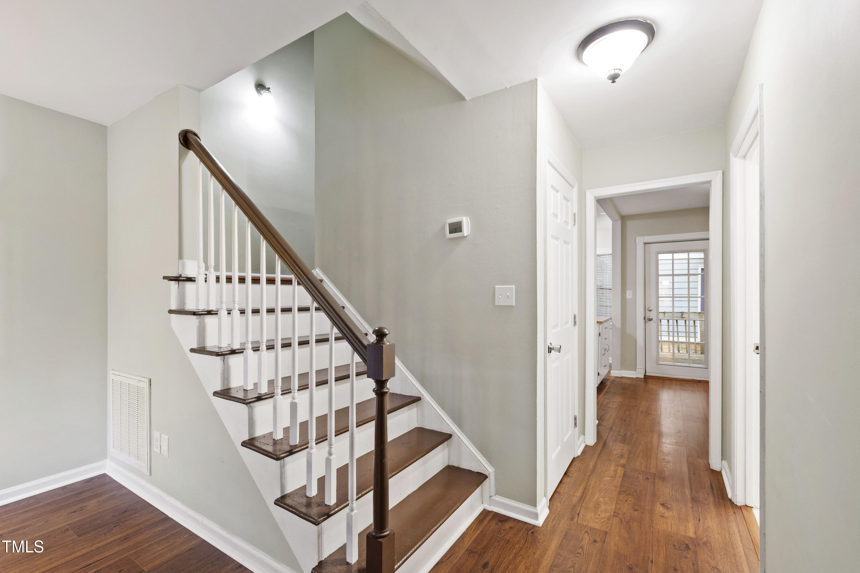 310 Bay Drive