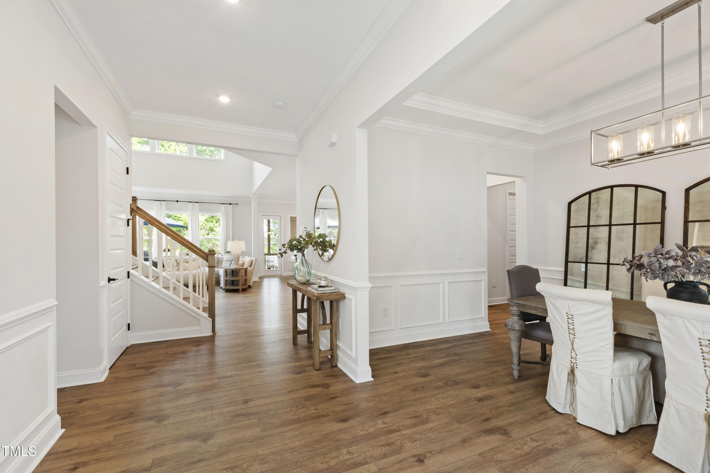1928 Vandiver Way