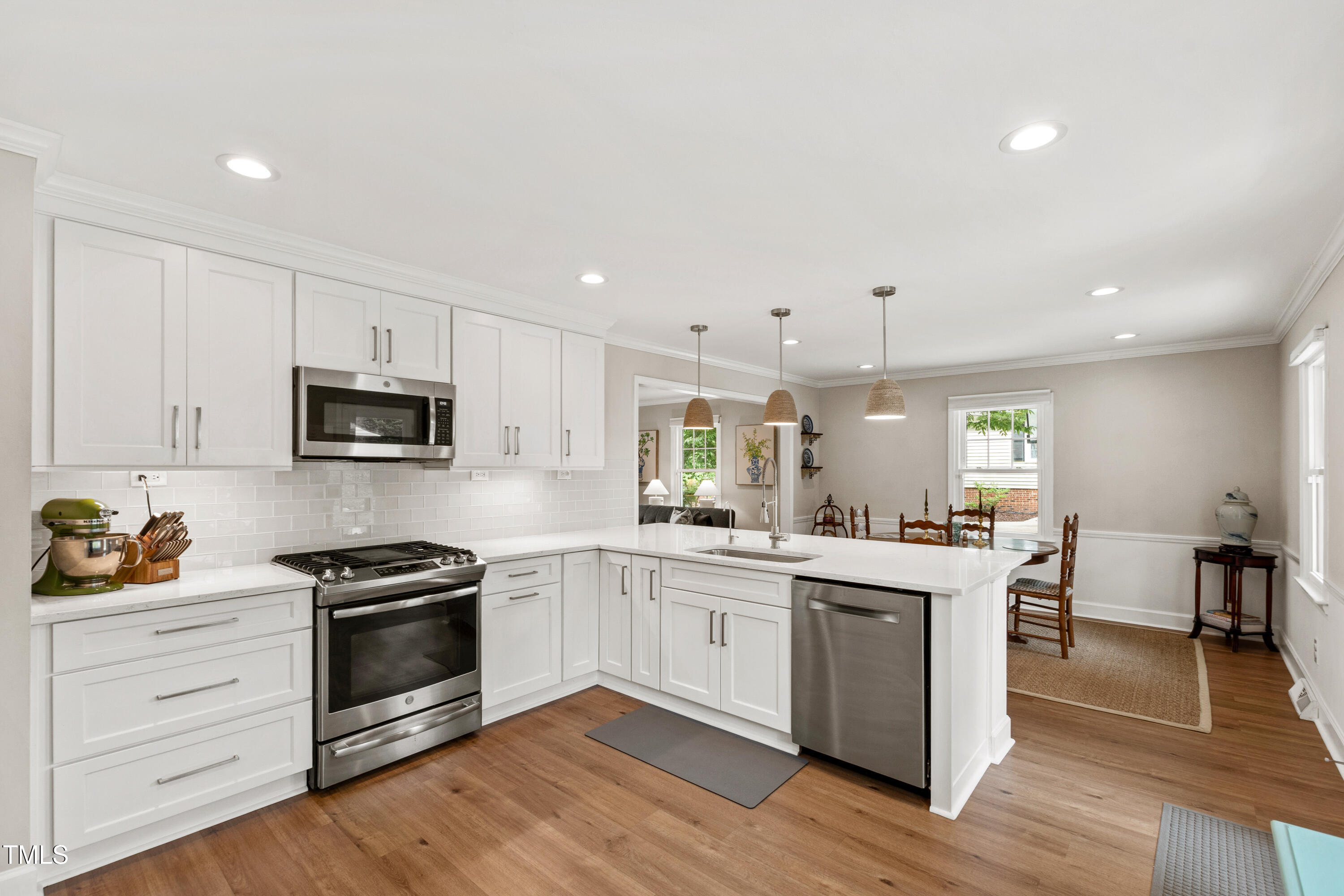 433 Rosehaven Drive