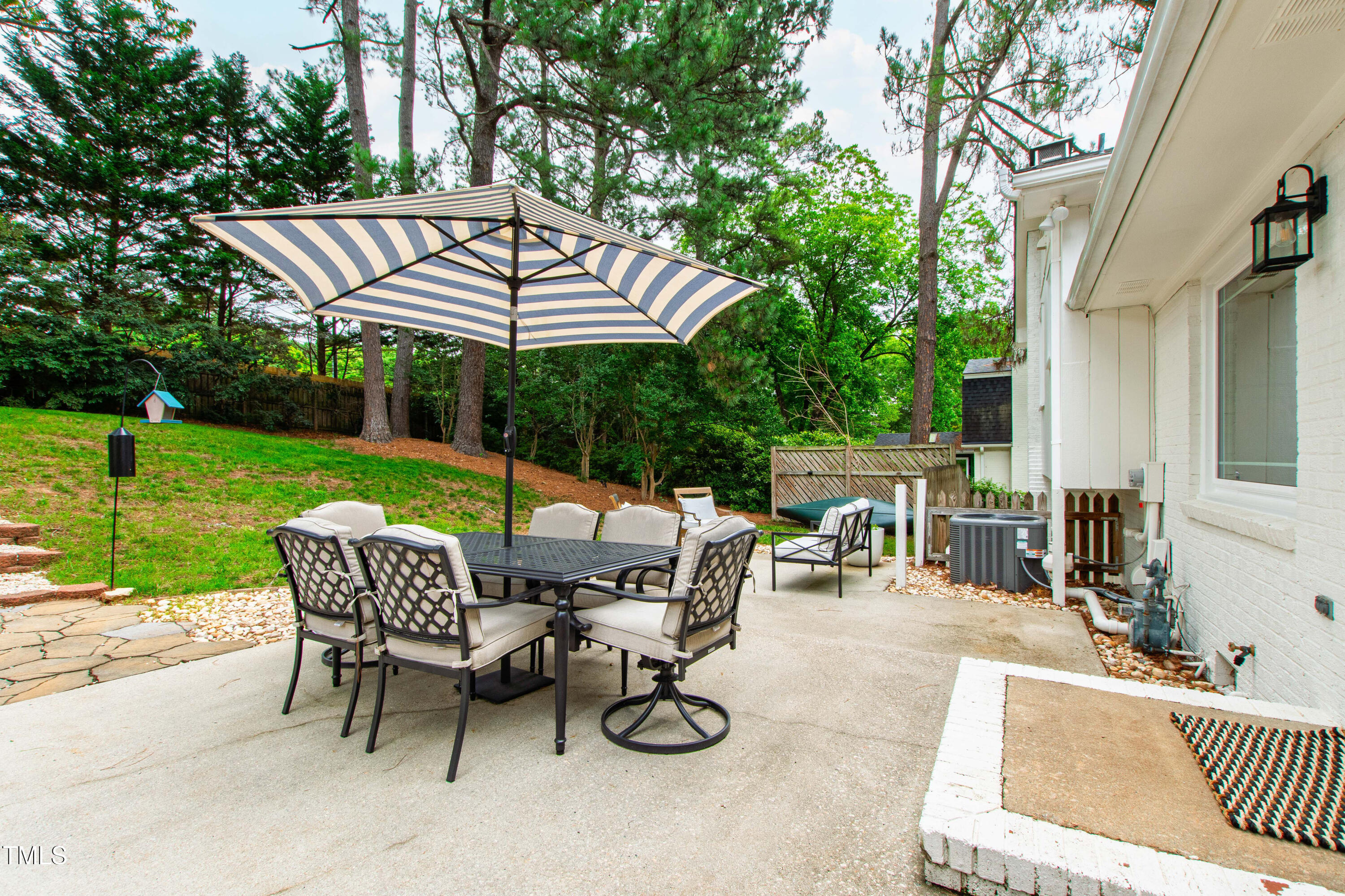 433 Rosehaven Drive