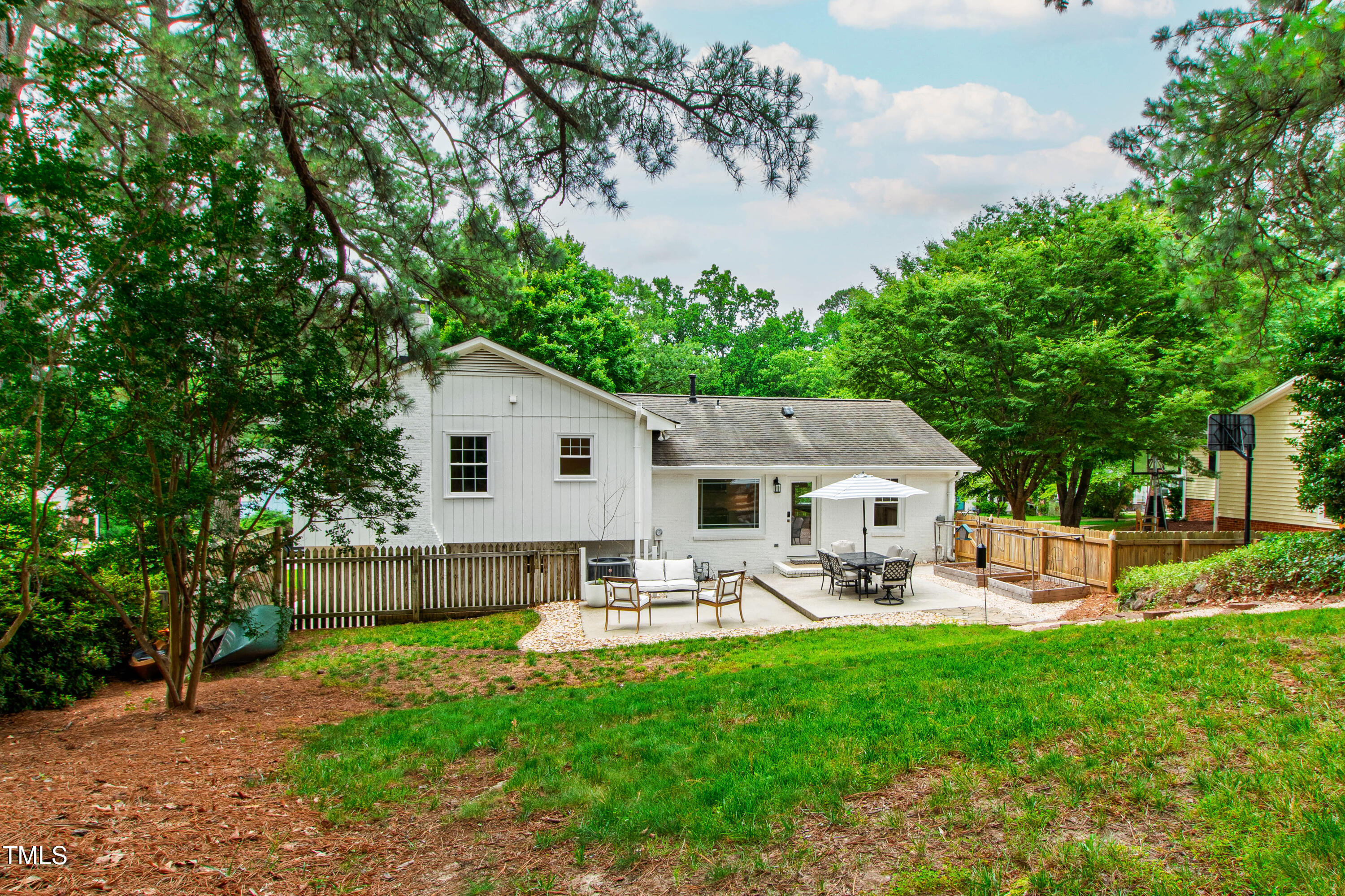 433 Rosehaven Drive
