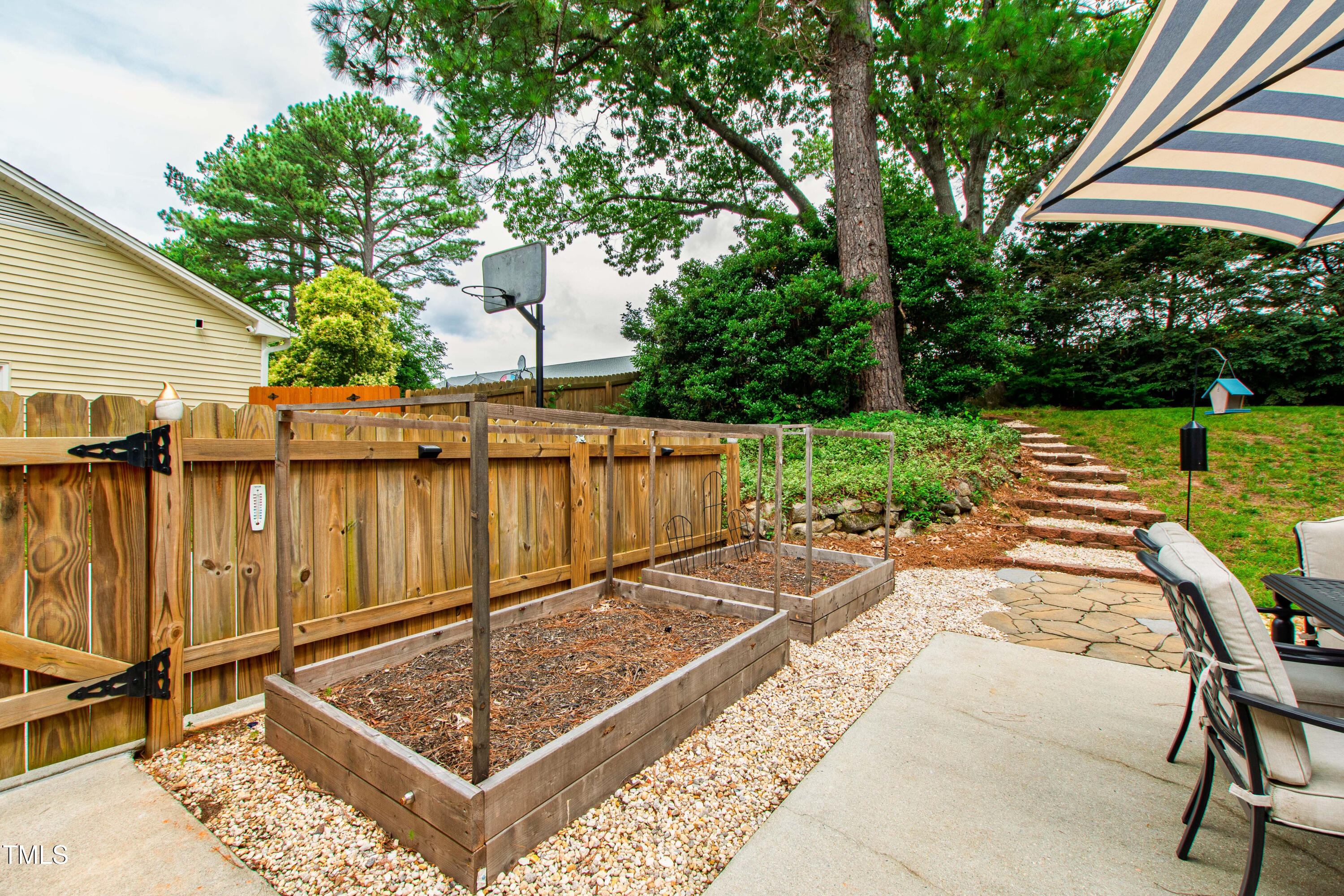 433 Rosehaven Drive
