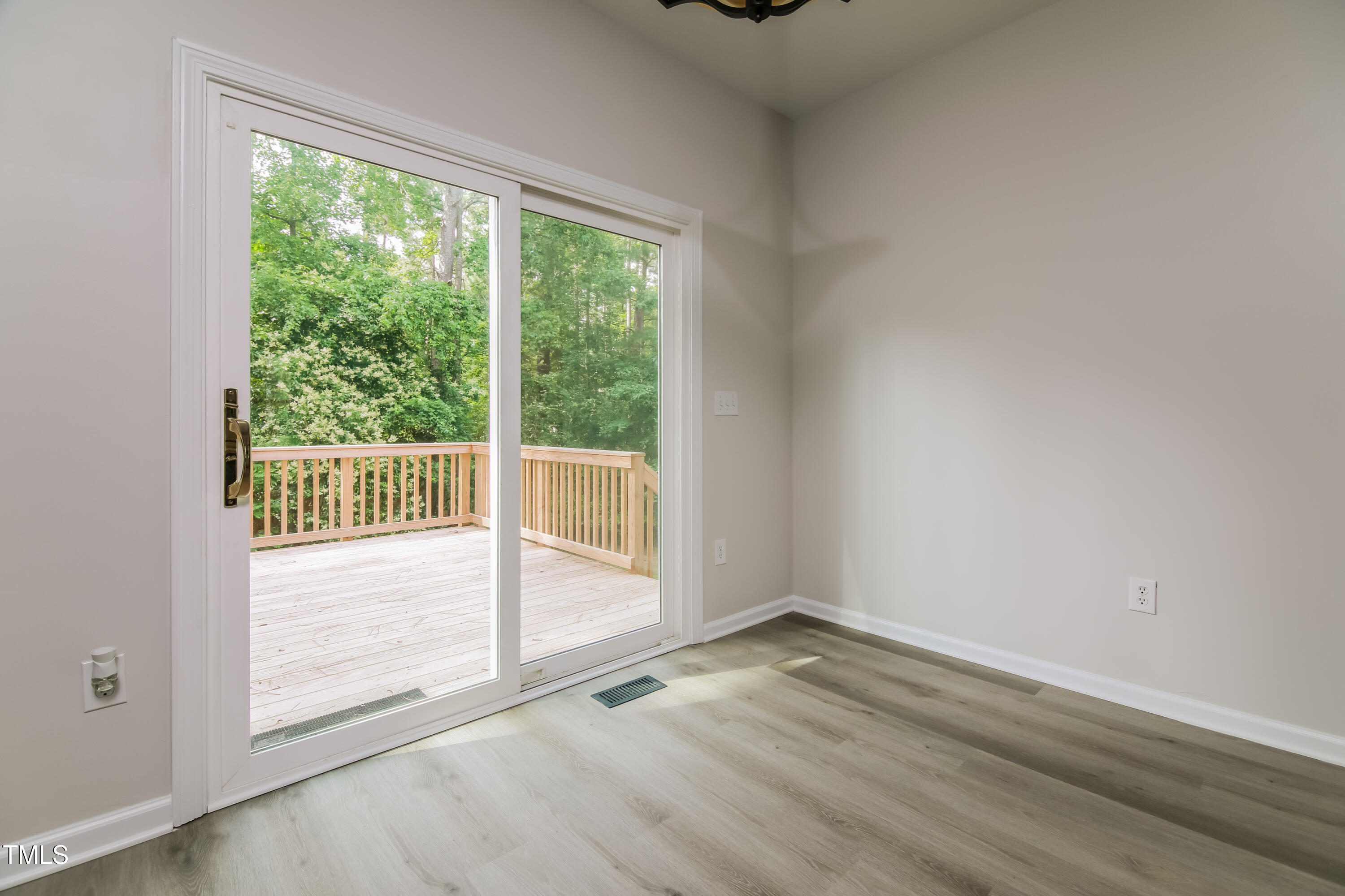 616 Cheselden Drive