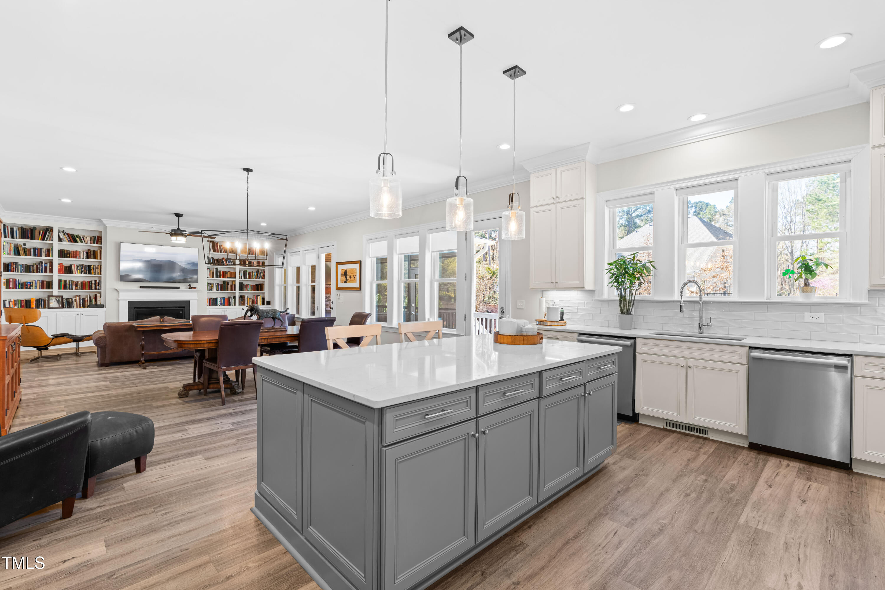 3847 Stoneridge Forest Drive