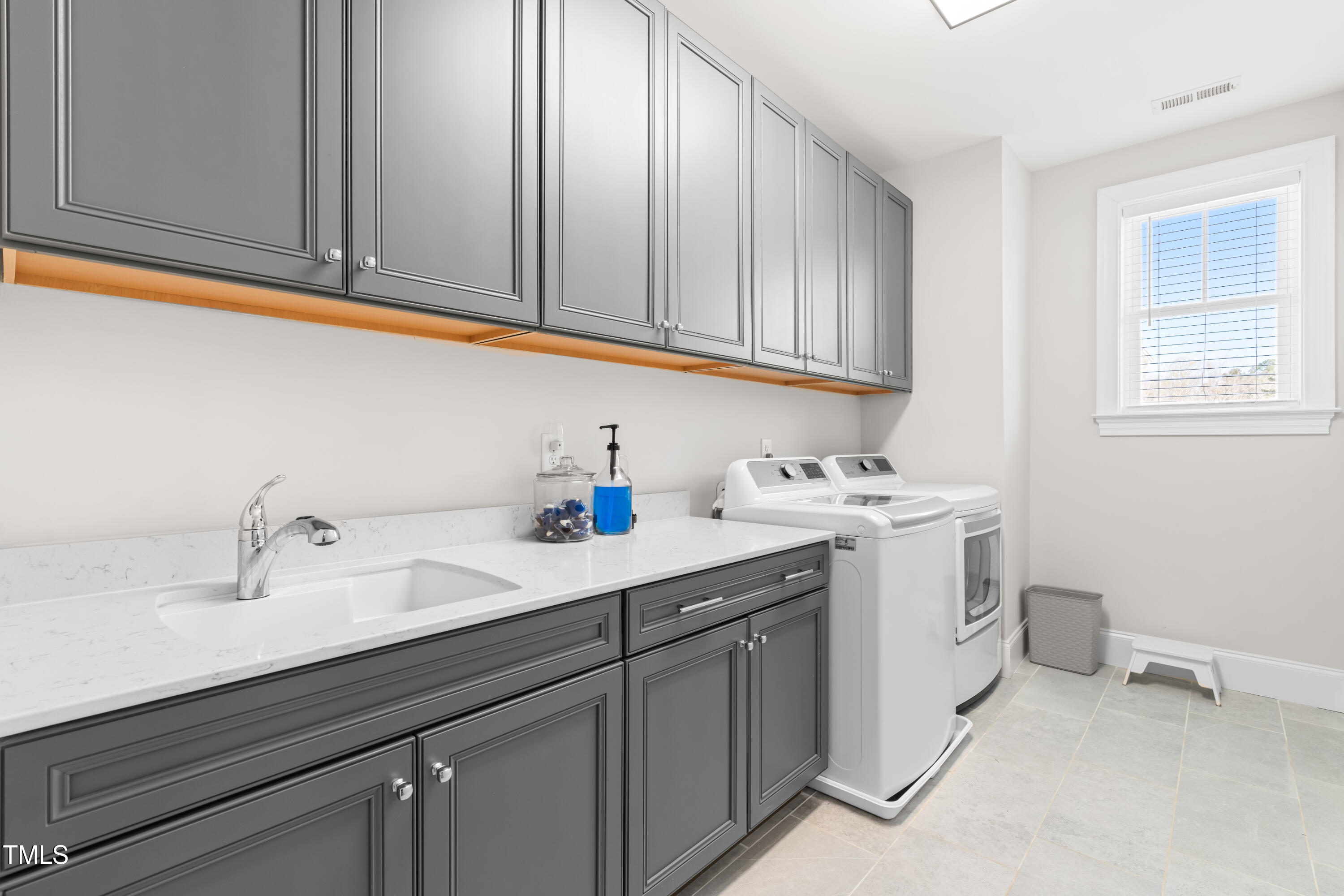 3847 Stoneridge Forest Drive