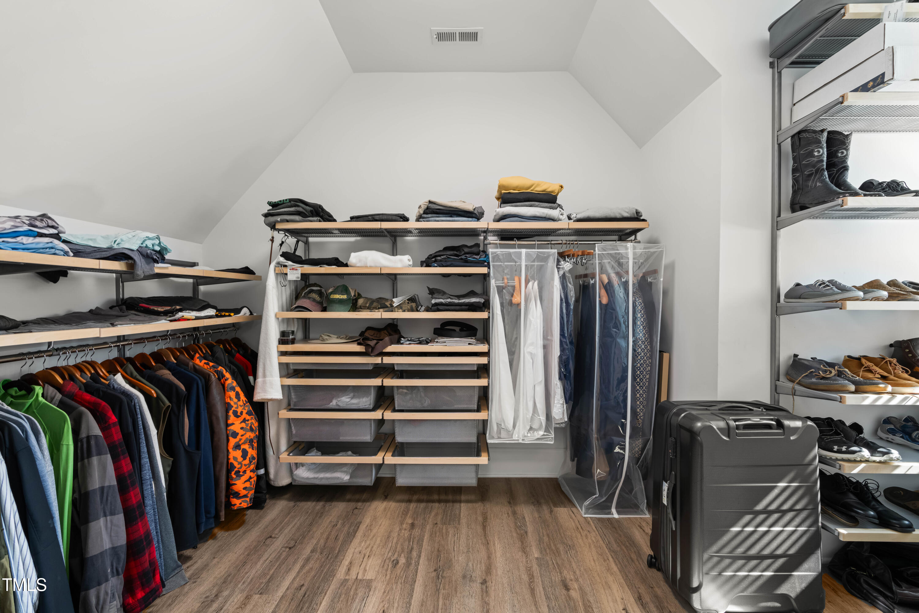 3847 Stoneridge Forest Drive