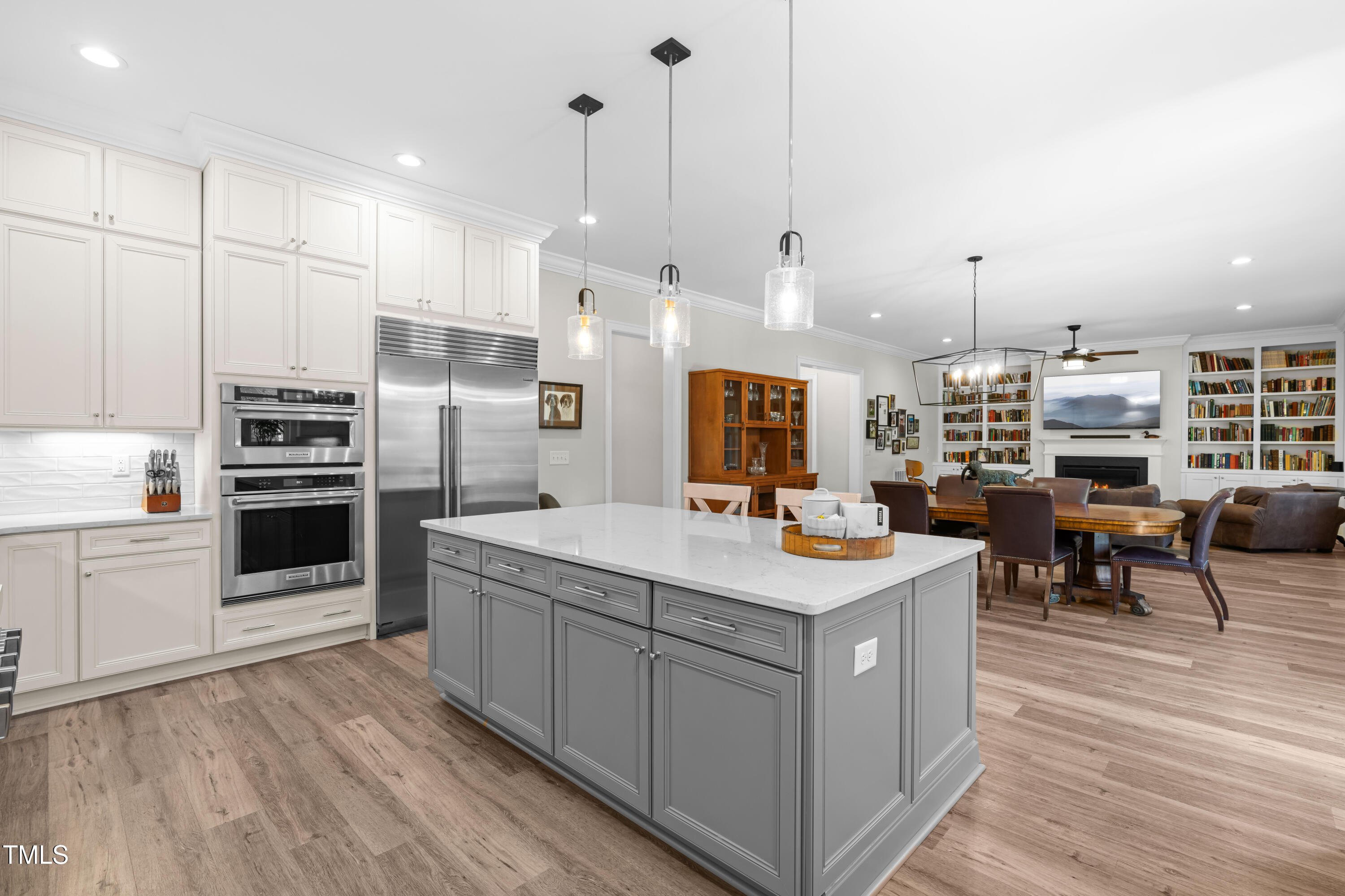 3847 Stoneridge Forest Drive