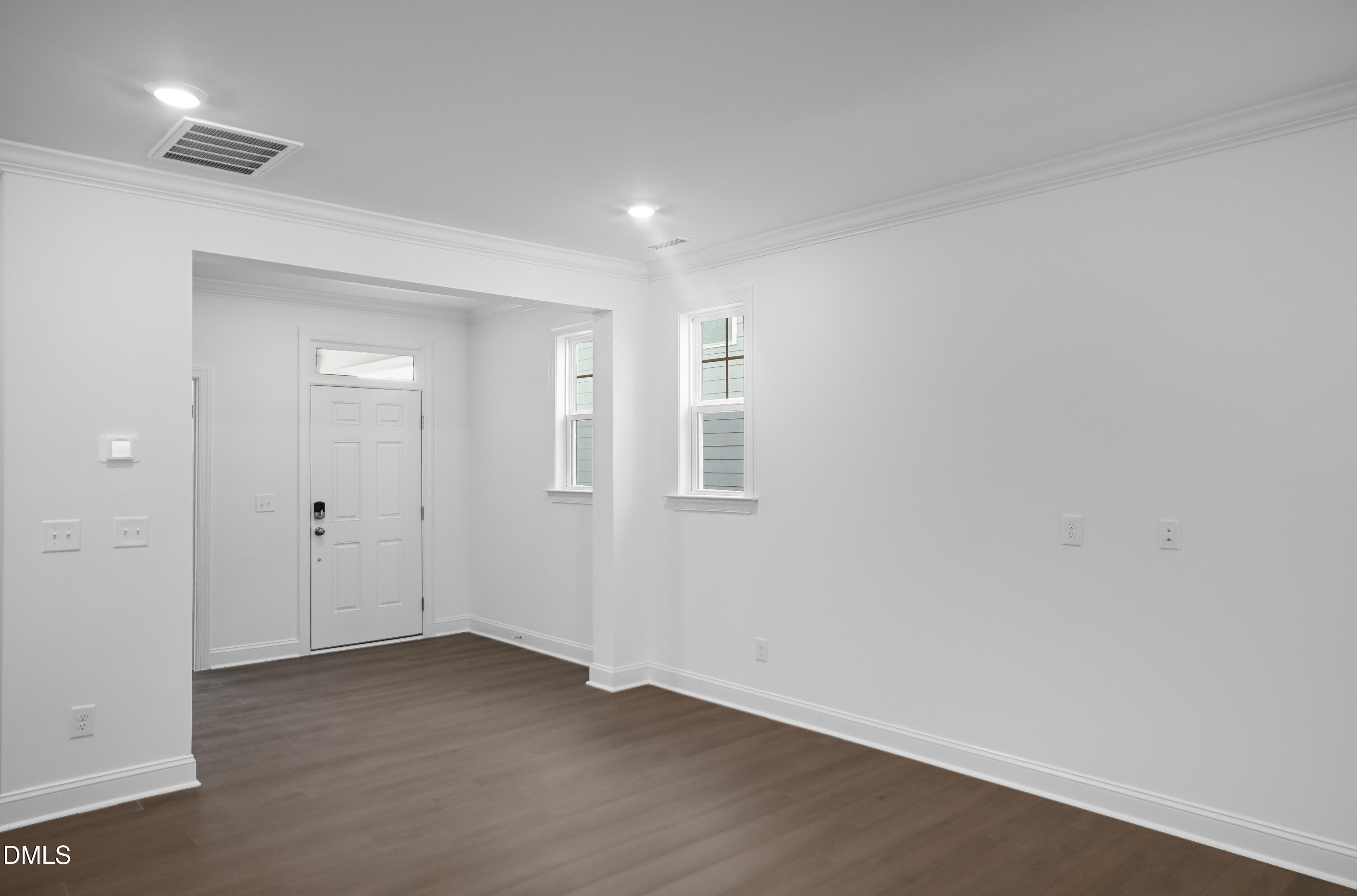 912 Cassa Clubhouse Way